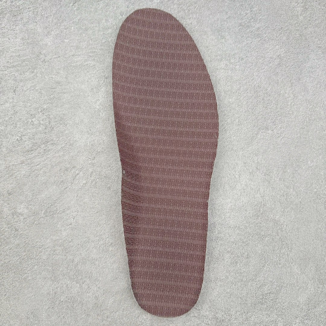 图片[14]-＃PK纯原 A Ma Maniére x Air Jordan AJ4 Retro SP\\\”Violet Ore\\\” AMM联名淡粉 FZ4810-200 圈内最强四代 耗时半年巨作 全套原纸板楦头开发 原厂特供皮料加持 确保原汁原味 完美呈现四代版型 一比一鞋头弧度高度鞋身弧度 数据细节工艺流程均保持原鞋一致 原厂TPU网格鞋带扣 正确内里网布 菱角分明不变形无多余毛边 柔软性质感一致于原鞋 市场唯一原厂鞋扣模具 背面可见隐藏注塑口 原厂织唛标 原厂飞人电绣工艺 尾指中部跳三针 独家绑鞋带手法 印刷中底布 四线拉帮 米色美纹纸贴合固定 进口港宝加持 后跟自然饱满 全鞋荧光划线卡点 追求极致完美 每一双都是工艺品 多重QC质检 超越公司货的品控标准 实实在在的免检产品 尺码：36 36.5 37.5 38 38.5 39 40 40.5 41 42 42.5 43 44 44.5 45 46 47.5-选品中心