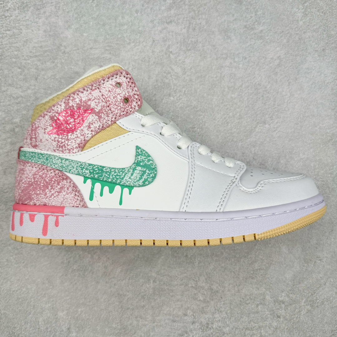 ＃yh福利特价 Air Jordan AJ1 Mid 中帮系列 原厂内置全掌气垫 A模大底 头层小牛皮 鞋舌AJ原厂专用牛津布+AJ专用反口珍珠布+原厂无杂质高弹内里海棉 特殊封边弹力鞋带 头层牛皮 原鞋开模 拒绝公底 购置公司同步原材料 都有细节还原95% 原汁原味 忠于原版 尺码：36 36.5 37.5 38 38.5 39 40 40.5 41 42 42.5 43 44 44.5 45 46-选品中心