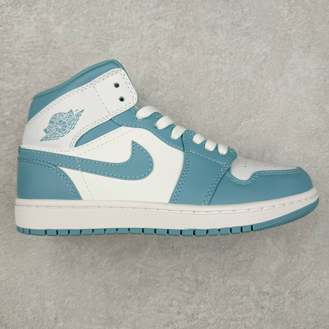 图片[5]-＃yh福利特价 Air Jordan AJ1 Mid 中帮系列 原厂内置全掌气垫 A模大底 头层小牛皮 鞋舌AJ原厂专用牛津布+AJ专用反口珍珠布+原厂无杂质高弹内里海棉 特殊封边弹力鞋带 头层牛皮 原鞋开模 拒绝公底 购置公司同步原材料 都有细节还原95% 原汁原味 忠于原版 尺码：36 36.5 37.5 38 38.5 39 40 40.5 41 42 42.5 43 44 44.5 45 46-选品中心