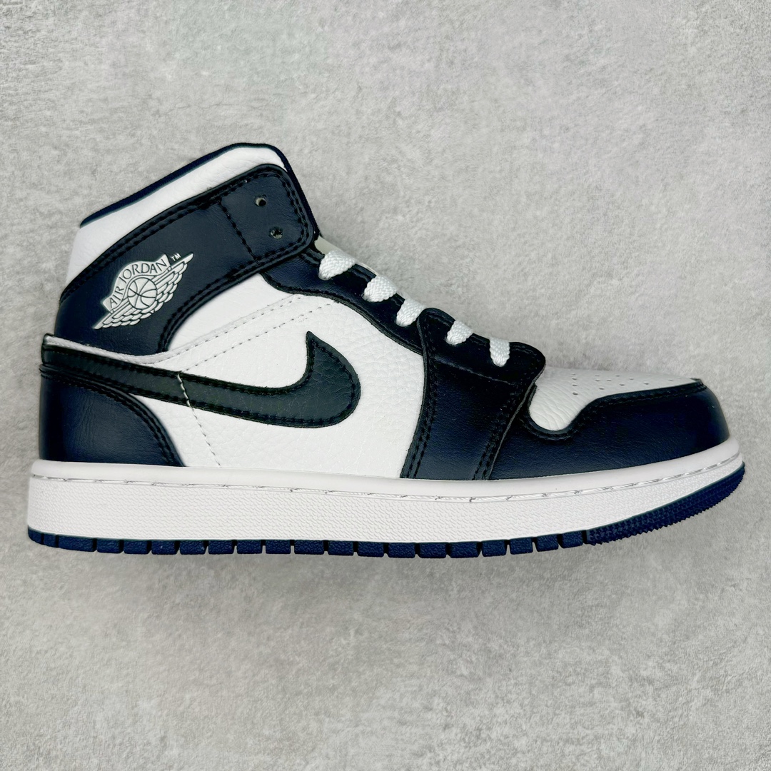 图片[3]-＃yh福利特价 Air Jordan AJ1 Mid 中帮系列 原厂内置全掌气垫 A模大底 头层小牛皮 鞋舌AJ原厂专用牛津布+AJ专用反口珍珠布+原厂无杂质高弹内里海棉 特殊封边弹力鞋带 头层牛皮 原鞋开模 拒绝公底 购置公司同步原材料 都有细节还原95% 原汁原味 忠于原版 尺码：36 36.5 37.5 38 38.5 39 40 40.5 41 42 42.5 43 44 44.5 45 46-选品中心