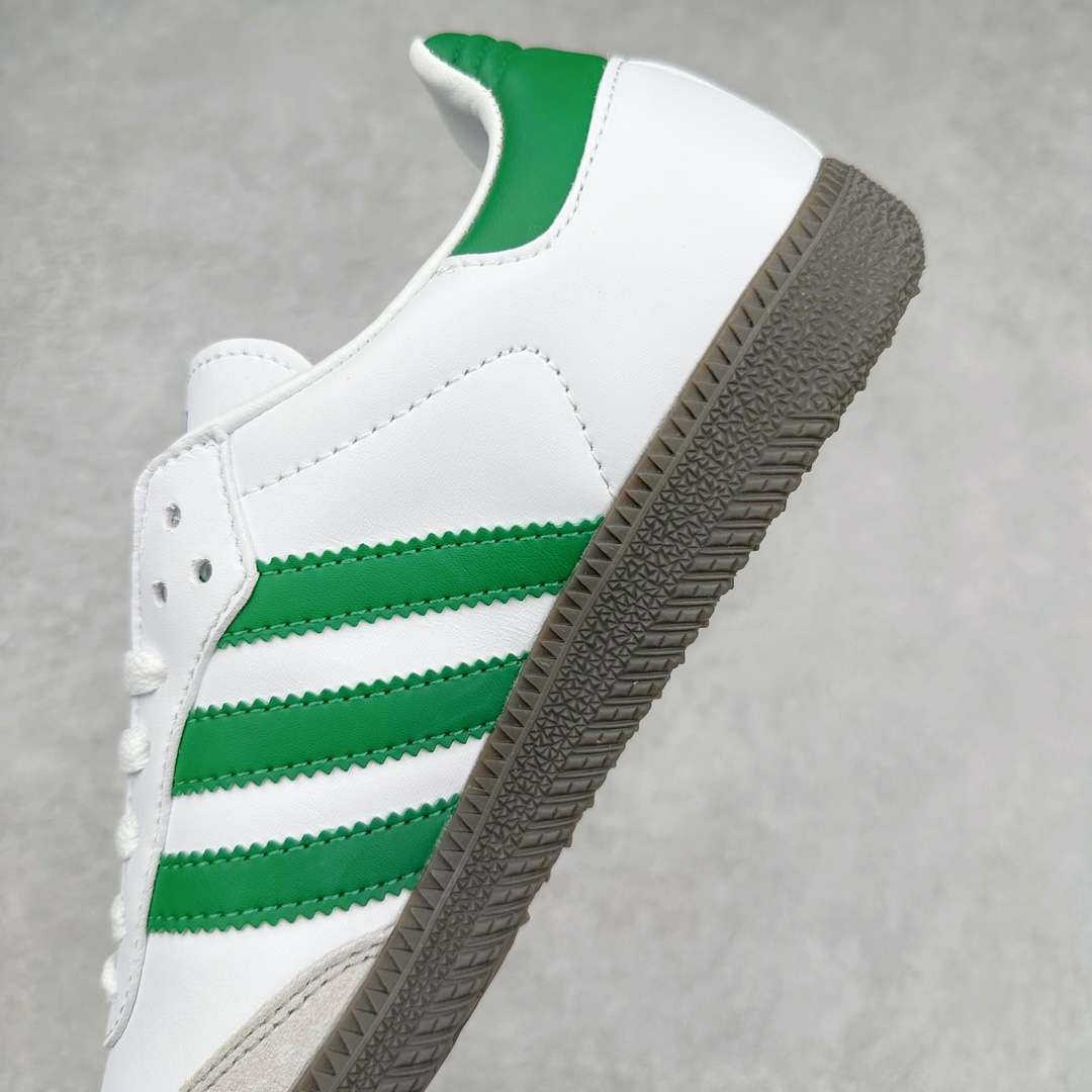 图片[7]-＃福利特价 AD Original Samba OG 复古经典轻便板鞋 这款桑巴鞋展示了高质量的工艺 带有装饰的超锁缝制和无缝的手感 柔软、柔软的皮革造型和标志性的3条纹完成了精致的外观 正规合身鞋带 鞋面上有绒面鞋垫 橡胶鞋底 享受正畸套筒软感 自50年代首次亮相以来就一直在赢得粉丝的青睐 尺码：36 36.5 37 38 38.5 39 40 40.5 41 42 42.5 43 44 44.5 45-选品中心