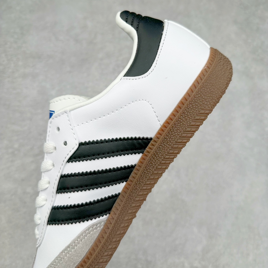 图片[7]-＃福利特价 AD Original Samba OG 复古经典轻便板鞋 这款桑巴鞋展示了高质量的工艺 带有装饰的超锁缝制和无缝的手感 柔软、柔软的皮革造型和标志性的3条纹完成了精致的外观 正规合身鞋带 鞋面上有绒面鞋垫 橡胶鞋底 享受正畸套筒软感 自50年代首次亮相以来就一直在赢得粉丝的青睐 尺码：36 36.5 37 38 38.5 39 40 40.5 41 42 42.5 43 44 44.5 45-选品中心