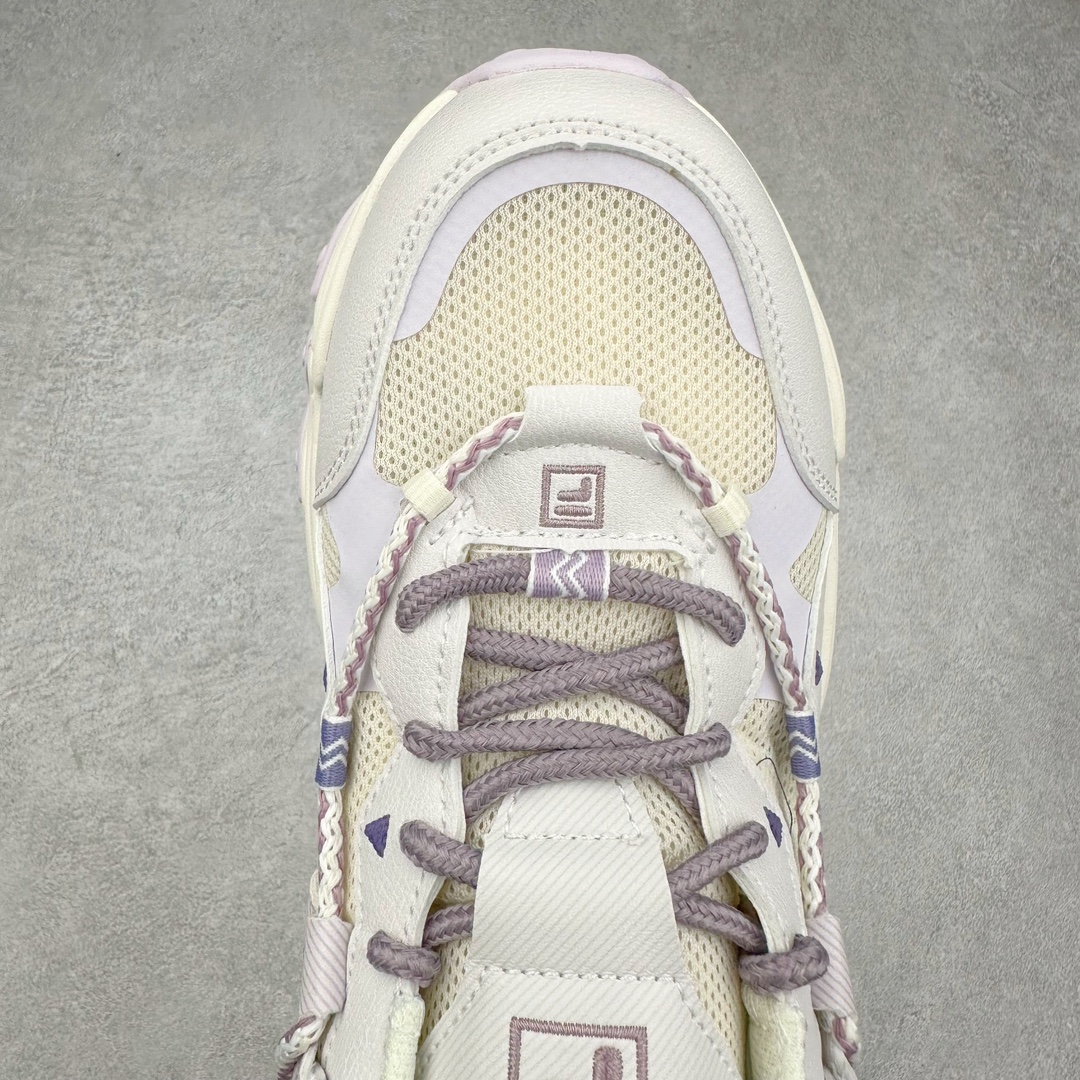 图片[4]-FILA FUSION Fluid 斐乐摩登潮牌防滑耐磨轻便运动鞋 FUSION 系列传承了 FILA 的百年基因，融入年轻运动及潮流文化，成为引领变革、创新突破的一代。以“1+N” 的跨界合作模式重现经典的同时创造经典。带来最出其不意的跨界合作惊喜。同时，FILAFUSION把FILA 的 DNA 融入到定制体验里，你可以随心制造厲于你的产品。FILA FUSION 的鞋家族涵盖了老爹鞋、跑步鞋、网球鞋、季节款。风格复古新潮，满足了时尚人士出行及各类运动的搭配需求，成为当下年轻人筷拥的鞋类品牌之一。FILA FUSION 走进年轻人的世界，通过年轻人运动，街舞，滑板，篮球，展现 FILA FUSION 的潮流态度和年轻文化。FILA FUSION 认为末来属于引领变革、创新突破的年轻一代，让我们一起构成 FILA 未来的蓝图吧！尺码：35.5 36 36.5 37.5 38 38.5 39 40 40.5 41 42 42.5 43 44 44.5 45 45.5-选品中心