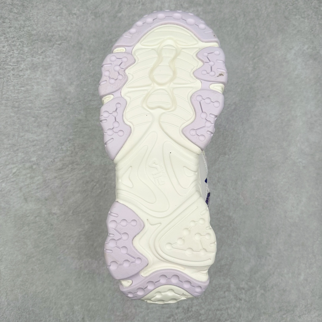 图片[9]-FILA FUSION Fluid 斐乐摩登潮牌防滑耐磨轻便运动鞋 FUSION 系列传承了 FILA 的百年基因，融入年轻运动及潮流文化，成为引领变革、创新突破的一代。以“1+N” 的跨界合作模式重现经典的同时创造经典。带来最出其不意的跨界合作惊喜。同时，FILAFUSION把FILA 的 DNA 融入到定制体验里，你可以随心制造厲于你的产品。FILA FUSION 的鞋家族涵盖了老爹鞋、跑步鞋、网球鞋、季节款。风格复古新潮，满足了时尚人士出行及各类运动的搭配需求，成为当下年轻人筷拥的鞋类品牌之一。FILA FUSION 走进年轻人的世界，通过年轻人运动，街舞，滑板，篮球，展现 FILA FUSION 的潮流态度和年轻文化。FILA FUSION 认为末来属于引领变革、创新突破的年轻一代，让我们一起构成 FILA 未来的蓝图吧！尺码：35.5 36 36.5 37.5 38 38.5 39 40 40.5 41 42 42.5 43 44 44.5 45 45.5-选品中心