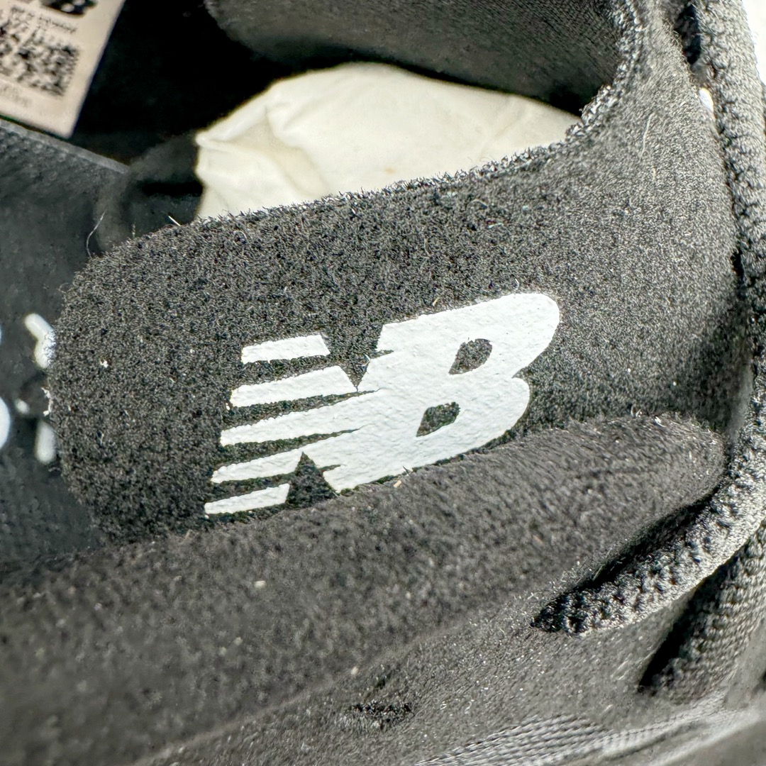 图片[11]-＃C版 NEW BALANCE Rebel FuelCell Rebel V4 SuperComp Elite 精英版内置碳板 舒适时尚织物减震耐磨低帮马拉松轻量化跑步鞋 NB新百伦于 2019 年夏天首次发布了 Rebel 在制鞋业仍在向强调能量回报的弹力泡沫转变的时候 Rebel 确实是一个叛逆者 快进到 2024 年 Rebel v4 承诺通过重新配制的中底化合物和更高的堆叠高度提供更轻、更有弹性的跑步体验 就像New Balance SC Elite v4一样 Rebel v4 提供了完全重新设计的中底化合物 最新的混合物将 New Balance 专有的 FuelCell 泡沫（TPU 和 EVA 的混合物）与 PEBA 泡沫相结合 带来更弹跳的跑步体验 PEBA是一种超轻 高性能的泡沫 通常出现在镀碳超级鞋中 New Balance Rebel v4、ASICS Novablast 4和Brooks Hyperion Max都是精力充沛的无电镀运动鞋 在速度锻炼和快节奏中大放异彩 这三款鞋都依靠它们的中底泡沫和轻微的摇杆形状来创造一种向前滚动的感觉 而且虽然这些鞋子在堆叠高度和重量方面各不相同 但它们提供了相似的软硬比例 有足够的流行力来加快步伐 尺码：36 37 37.5 38 38.5 39.5 40 40.5 41.5 42 42.5 43 44 45-选品中心