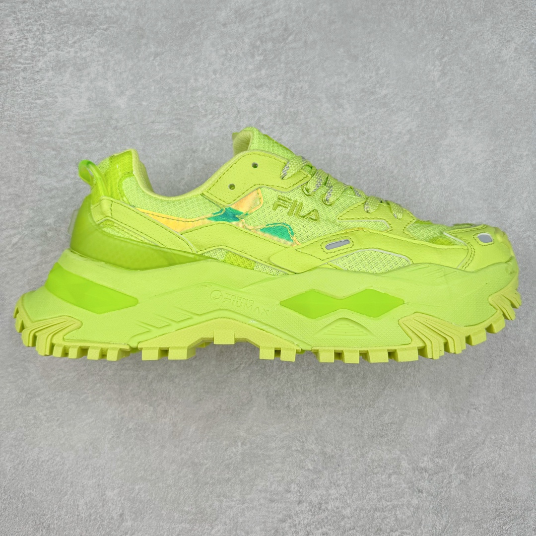 斐乐Fila Fusion Bianco 硬糖系列老爹风增高厚底复古中性休闲运动慢跑鞋 FILA FUSION正式推出全新BIANCO硬糖鞋，该鞋款灵感来自于阿尔卑斯山最高峰Moute Bianco的灵感，同时全掌搭载TECNO-PIUMAX轻能发泡科技，鞋面上穿插了层次丰富的设计，更增添酷炫感。大底采用山峦起伏的设计理念，整个夏天，带你感受来自阿尔卑斯雪山的凉爽。BIANCO硬糖鞋是FILA FUSION为女性打造的全新专属鞋款，BIANCO在意大利语中意为白色，BIANCO鞋底上的棱形结构意为雪山上晶莹剔透的水晶，又好像一颗颗甜美的硬糖，代表着外表绚丽、内心坚定，拥有自己主张的女性主义。让每个穿上的女生都能做最亮的高冷百变女王，可甜可飒，夏日炎炎，有硬糖更甜！尺码：35.5 36 36.5 37.5 38 38.5 39 40-选品中心