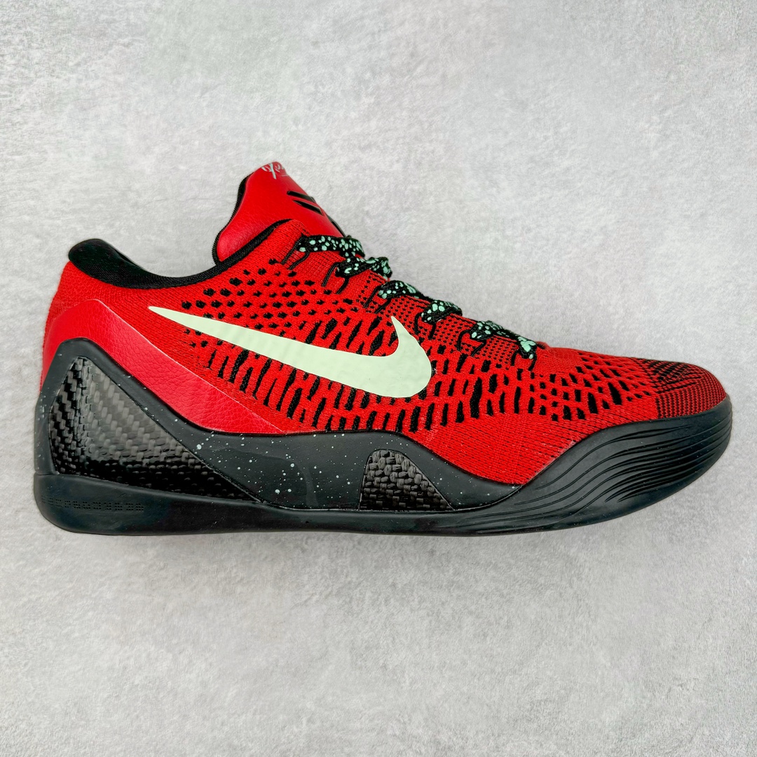 NK Kobe 9 Elite Protro 科比九代精英款低帮实战篮球鞋 653456-601 设计灵感中与以往几代的耐克 ZOOM KOBE 系列一样，加入了签名，密码，碳板这些元素，在表达它的主人身份的同时，也显示了自己的与众不同。鞋后跟的九条红色代表的则是科比接受跟腱修复手术后的伤疤，象征了科比坚韧的赛场性格。此外，耐克Kobe 9 Elite也用到了耐克最新的 Flyknit科技，在使 耐克Kobe 9 Elite更加轻盈的同时，也变得更有支撑性与耐用性。鞋身两侧以及经常弯折的区域采用的则是更紧密的连接方式。看似夸张的超高帮设计并不会在实战中影响脚的感受，其完美的包裹性并没有降低耐克Kobe 9 Elite本身的灵活性。再夸张的动作，鞋面都会紧紧包裹脚部，丝毫不会影响发挥。尺码：40 40.5 41 42 42.5 43 44 44.5 45 46-选品中心