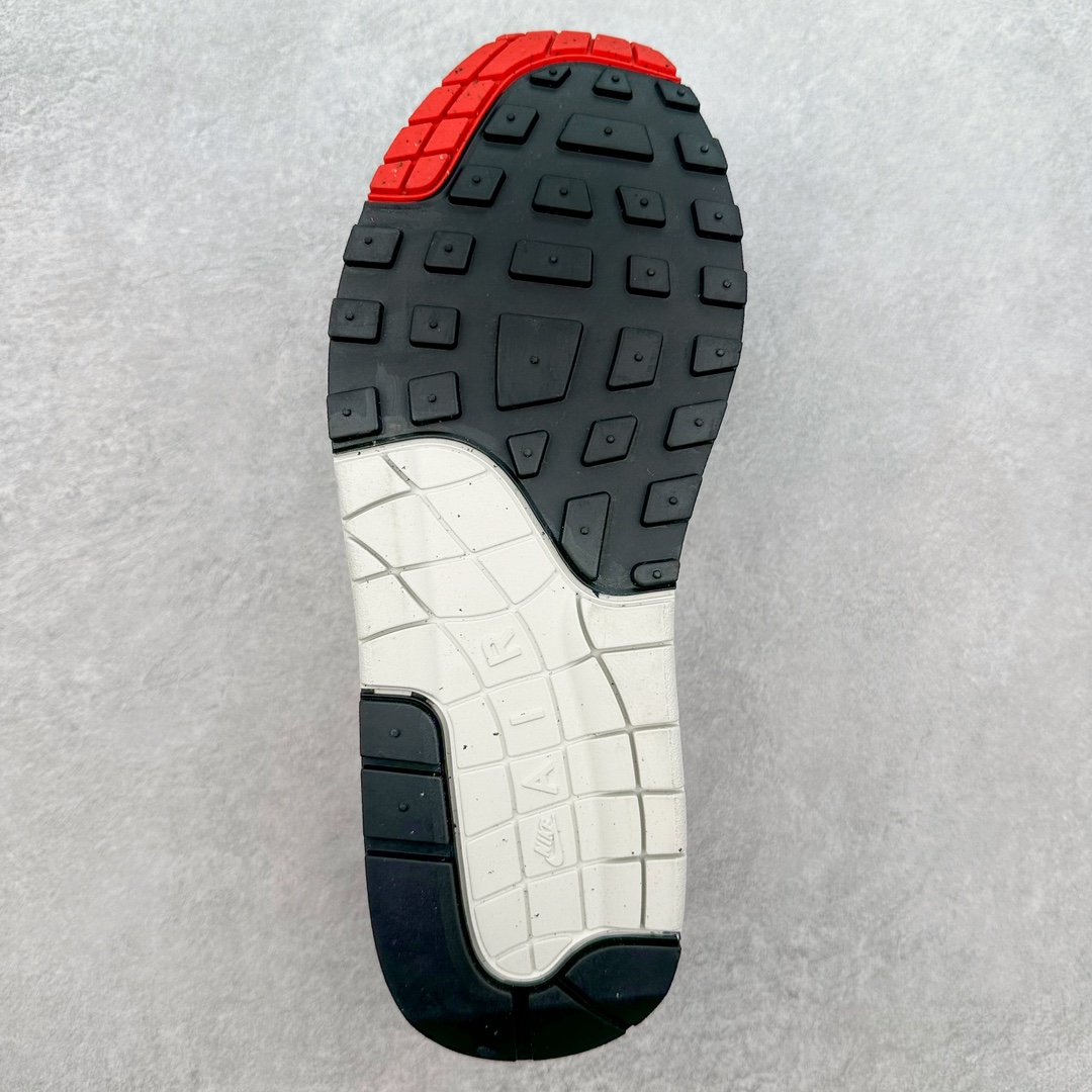 图片[9]-NK Air Max 1 初代复古气垫慢跑鞋 HJ4497-400 由Tinker Hatfeld和Mark Parker在1987年设计 灵感来自于巴黎蓬皮杜中心 在参观了蓬皮杜中心之后提出了Air Max的标志性开窗可视气垫的理念 并将其实际开发成功 是NK史上第一双可视气垫跑鞋 凭借着Air Max气垫带来的舒适脚感和鞋面面料上的不断精进才使得Air Max 1在现如今都是复古慢跑鞋的首选 深厚的历史渊源 独特的流线形设计 极为复古的外观使得它深受鞋迷的喜爱 尺码：36 36.5 37.5 38 38.5 39 40 40.5 41 42 42.5 43 44 44.5 45-选品中心