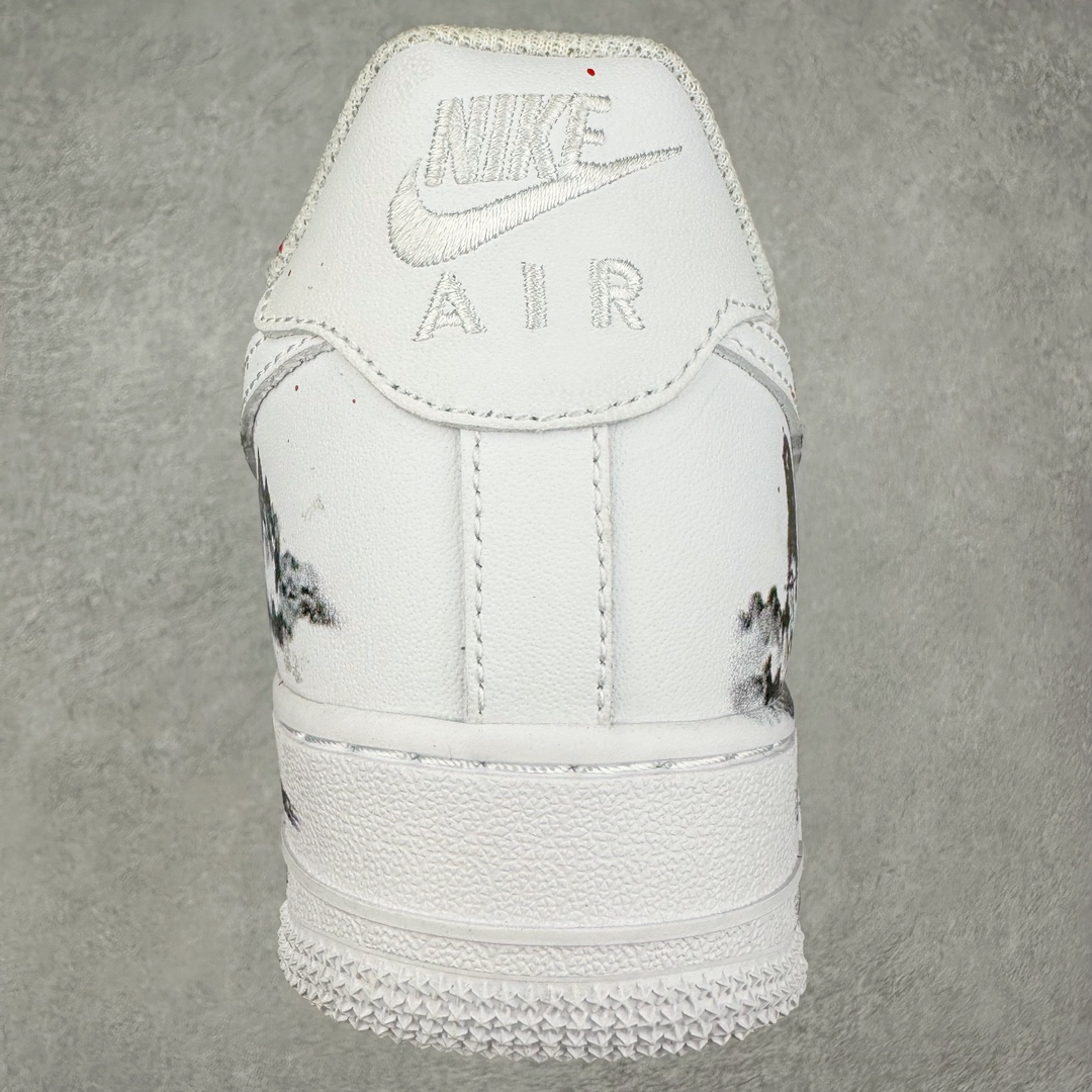 图片[8]-NK Air Force 1´07 Low 空军一号低帮百搭休闲运动板鞋 CW1888-111 柔软、弹性十足的缓震性能和出色的中底设计 横跨复古与现代的外型结合 造就出风靡全球 三十多年的Force 1 直到今天还深受青睐 尺码：36 36.5 37.5 38 38.5 39 40 40.5 41 42 42.5 43 44 44.5 45-选品中心