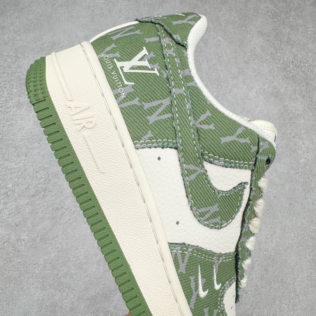 图片[6]-NK Air Force 1´07 Low 空军一号低帮百搭休闲运动板鞋 HD1968-029 柔软、弹性十足的缓震性能和出色的中底设计 横跨复古与现代的外型结合 造就出风靡全球 三十多年的Force 1 直到今天还深受青睐 尺码：36 36.5 37.5 38 38.5 39 40 40.5 41 42 42.5 43 44 44.5 45-选品中心