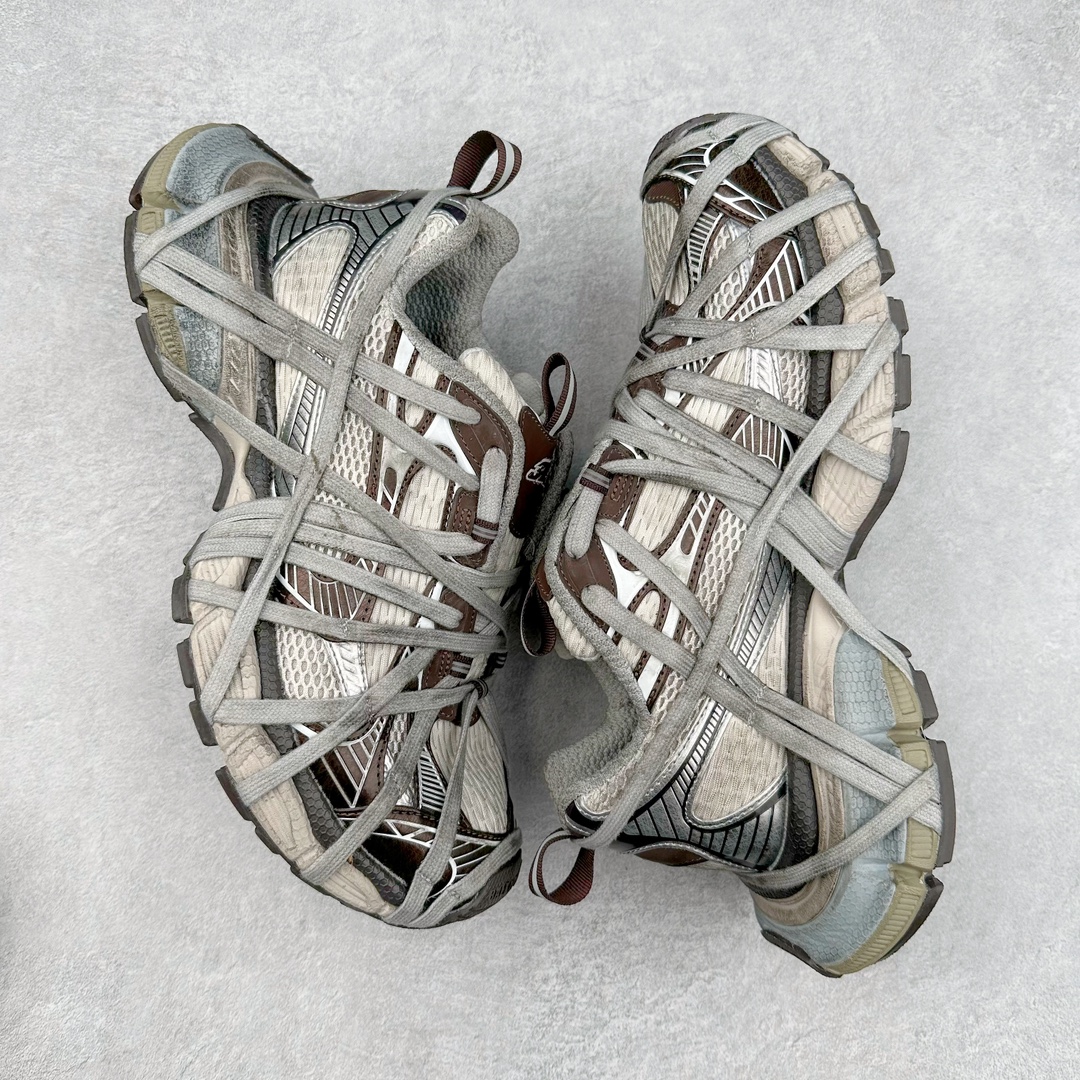 图片[3]-＃纯原 BALENCIAGA 3XL Sneakers 巴黎世家十代网布系带低帮走秀复古老爹鞋 全套原纸板楦头开发 最原汁原味的灵魂版型 全鞋荧光划线卡点 胶水把控整洁度追求极致完美 每一双都是工艺品 多重QC质检 超越公司货的品控标准 实实在在的免检产品 原盒原配 正确字体电绣 粗细、位置、大小正确 侧边TPU 透气孔匹配意产原版 正确分离大底 TPU软底 原版一致大底LOGO 立体感十足 原厂皮料水洗做旧 采购原厂网纱 不含皮革 网布材料和聚氨酯 磨损效果 鞋头边缘和后帮 Balenciaga 徽标 鞋面和后跟凸印尺码 鞋舌 3XL 橡胶品牌标识和反光细节 鞋帮拉袢和鞋舌拉祥 配反光细节 备用鞋带在鞋履前侧 可在穿着前取下 便于不同造型搭配 偏大一码 尺码：35 36 37 38 39 40 41 42 43 44 45 46-选品中心