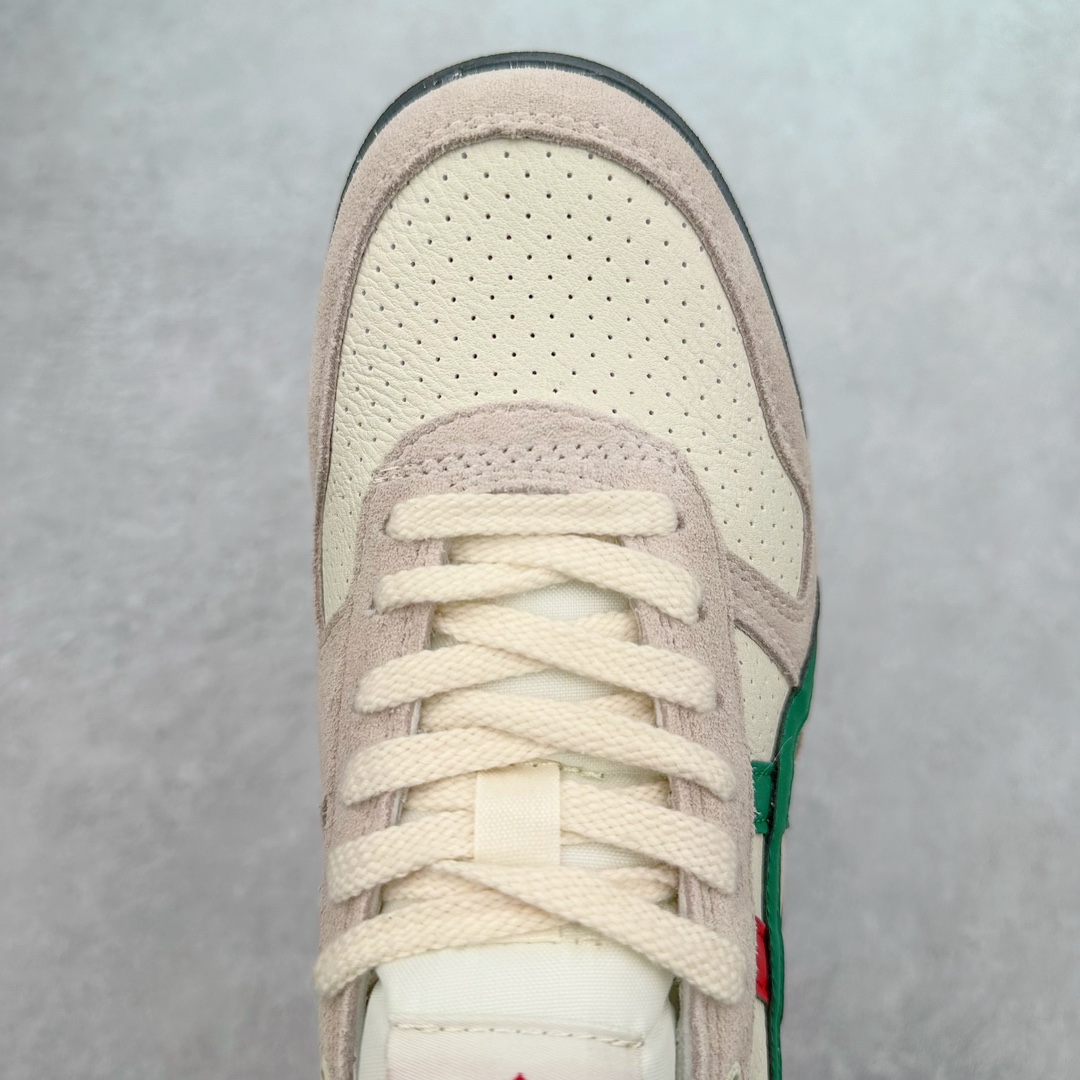 图片[4]-Asics Onitsuka Tiger Ultimate 81 EX 亚瑟士终极系列低帮复古风百搭皮革休闲运动慢跑鞋 采用软质荔枝纹牛培皮鞋面材质 配置OrthoLite鞋垫 轻质Eva缓震组合耐磨橡胶外底 Onitsuka Tiger 鬼塚虎 ULTIMATE 81EX 1183B510 中性款运动鞋 鞋跟底部的缓震孔设计以及TPU后跟保护片强化稳定性 造就合乎新时代高性能运动鞋标准的现代鞋款 牛皮革鞋面 FLYTEFOAM Propel中底增强缓震性与回弹性 鞋跟处采用fuzeGEL缓震胶科技 强化缓震 OrthoLite鞋垫 进一步强化缓震Gel-Kayano超轻量专业运动慢跑鞋 货号：1183B510-103 尺码：36-45-选品中心