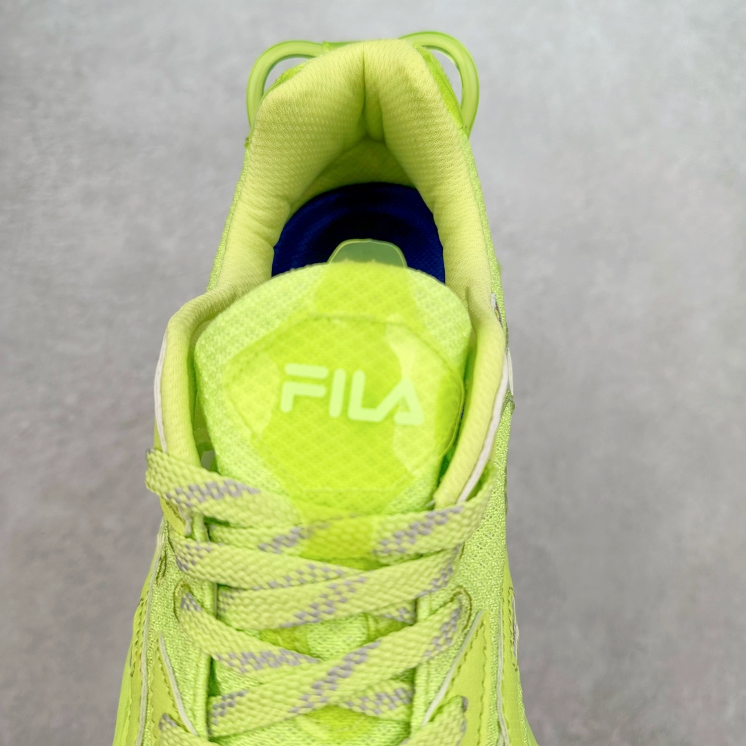 图片[5]-斐乐Fila Fusion Bianco 硬糖系列老爹风增高厚底复古中性休闲运动慢跑鞋 FILA FUSION正式推出全新BIANCO硬糖鞋，该鞋款灵感来自于阿尔卑斯山最高峰Moute Bianco的灵感，同时全掌搭载TECNO-PIUMAX轻能发泡科技，鞋面上穿插了层次丰富的设计，更增添酷炫感。大底采用山峦起伏的设计理念，整个夏天，带你感受来自阿尔卑斯雪山的凉爽。BIANCO硬糖鞋是FILA FUSION为女性打造的全新专属鞋款，BIANCO在意大利语中意为白色，BIANCO鞋底上的棱形结构意为雪山上晶莹剔透的水晶，又好像一颗颗甜美的硬糖，代表着外表绚丽、内心坚定，拥有自己主张的女性主义。让每个穿上的女生都能做最亮的高冷百变女王，可甜可飒，夏日炎炎，有硬糖更甜！尺码：35.5 36 36.5 37.5 38 38.5 39 40-选品中心