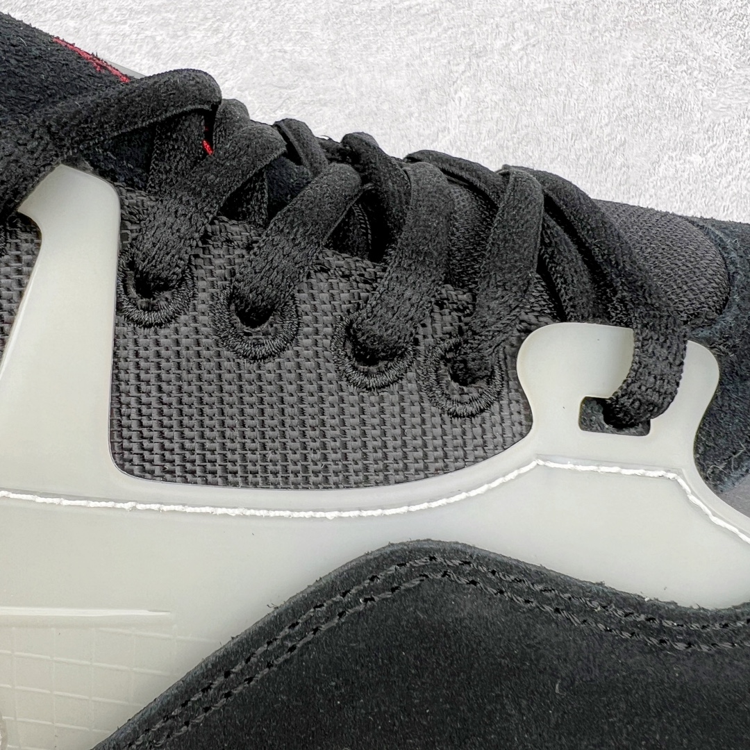 图片[18]-＃KZ纯原 Air Jordan AJ4 RM 重制版低帮复古篮球鞋 黑白 FQ7939-006 亲自操刀耗时半年巨作 全套原纸板楦头开发 确保原汁原味 完美呈现版型 一比一鞋头弧度高度鞋身弧度 原厂TPU 正确内里网布 菱角分明不变形无多余毛边 柔软性质感一致于原鞋 原厂织唛标 原厂飞人电绣工艺 尾指中部跳三针 独家绑鞋带手法 印刷中底布 四线拉帮 米色美纹纸贴合固定 进口港宝加持 后跟自然饱满 全鞋荧光划线卡点 追求极致完美 每一双都是工艺品 多重QC质检 超越公司货的品控标准 实实在在的免检产品 采用了低帮的设计 并保留了众多AJ4的经典元素 鞋身以皮革、麂皮材质拼接打造 AJ4经典的TPU材质延伸至后跟 增强鞋款稳定性 而鞋身侧面的网格设计则被取消 尾部的NIKE AIR标志也得到保留 并同时带有飞人logo 中底部分同样搭载了可视AIR气垫 鞋底采用米白色中底和外底呈现 为整个设计收尾 尺码：36 36.5 37.5 38 38.5 39 40 40.5 41 42 42.5 43 44 44.5 45 46 47.5-选品中心