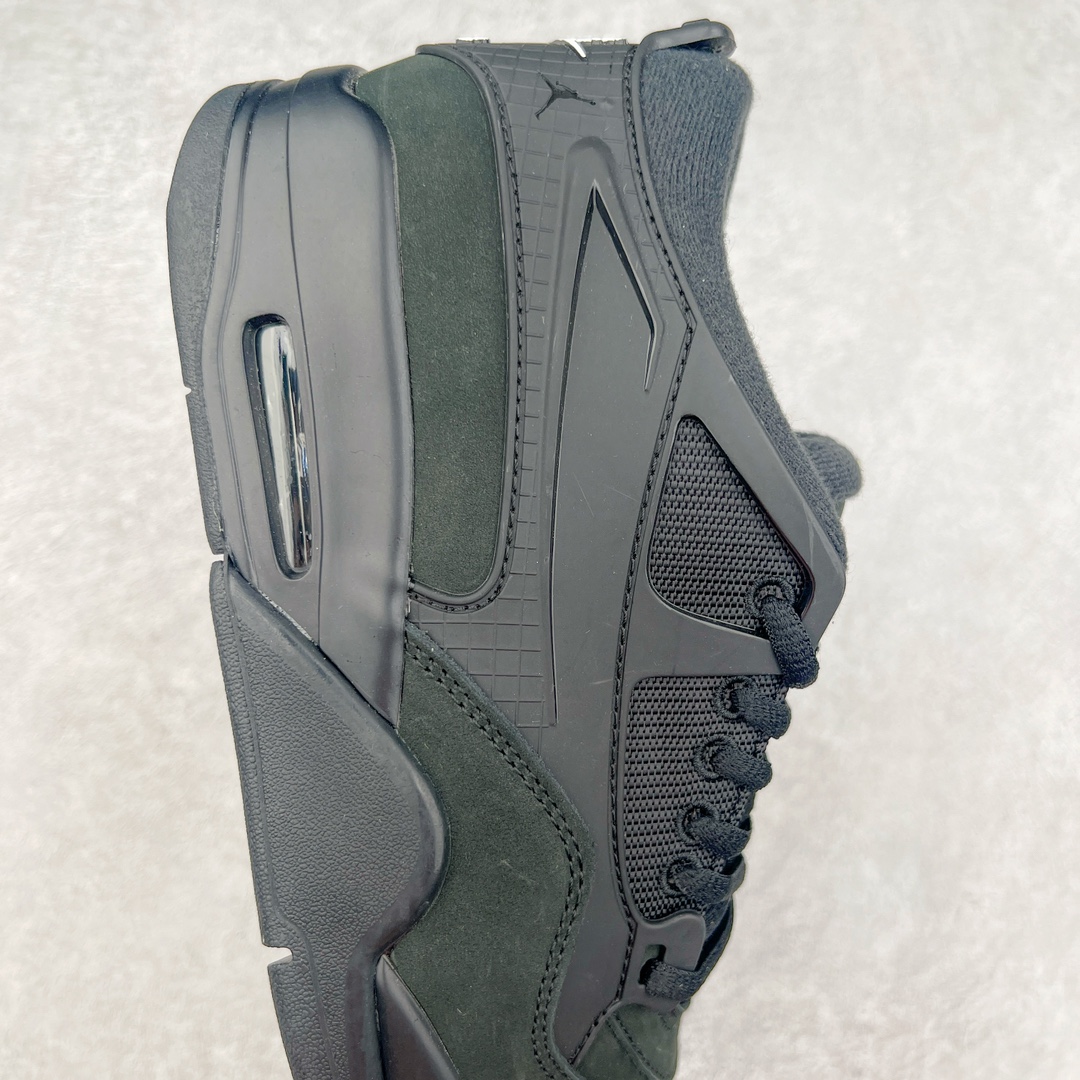 图片[6]-＃KZ纯原 Air Jordan AJ4 RM 重制版低帮复古篮球鞋 全黑黑武士 FQ7939-004 亲自操刀耗时半年巨作 全套原纸板楦头开发 确保原汁原味 完美呈现版型 一比一鞋头弧度高度鞋身弧度 原厂TPU 正确内里网布 菱角分明不变形无多余毛边 柔软性质感一致于原鞋 原厂织唛标 原厂飞人电绣工艺 尾指中部跳三针 独家绑鞋带手法 印刷中底布 四线拉帮 米色美纹纸贴合固定 进口港宝加持 后跟自然饱满 全鞋荧光划线卡点 追求极致完美 每一双都是工艺品 多重QC质检 超越公司货的品控标准 实实在在的免检产品 采用了低帮的设计 并保留了众多AJ4的经典元素 鞋身以皮革、麂皮材质拼接打造 AJ4经典的TPU材质延伸至后跟 增强鞋款稳定性 而鞋身侧面的网格设计则被取消 尾部的NIKE AIR标志也得到保留 并同时带有飞人logo 中底部分同样搭载了可视AIR气垫 鞋底采用米白色中底和外底呈现 为整个设计收尾 尺码：36 36.5 37.5 38 38.5 39 40 40.5 41 42 42.5 43 44 44.5 45 46 47.5-选品中心