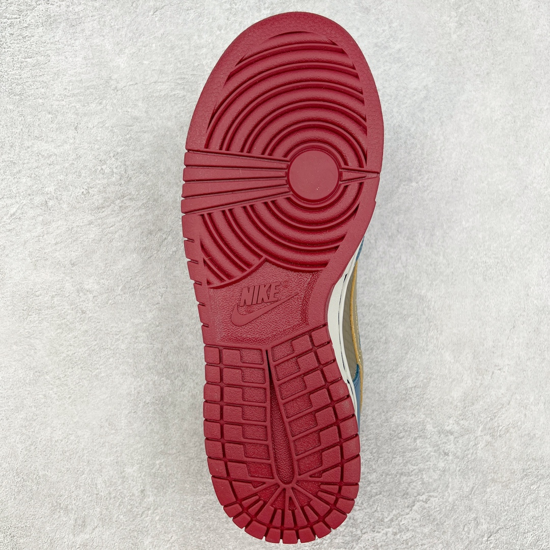 图片[9]-＃YC纯原特价 NK Dunk Low NO.205 黑神话悟空 祥云龙纹 游戏主题 解构复古减震耐磨轻便低帮板鞋 男女同款 米蓝黑 FB8895-601 灵感来源以黑神话悟空为主题 蓝黑金的配色搭配 加上金色勾子解构设计 祥云和龙纹图案 简约又百搭 要说最近最为热议的网络话题 非「黑神话：悟空」莫属了 这个里程碑式的国产3A游戏大作 已经完全出圈 而「黑神话：悟空」主题的球鞋 也悄悄然的浮出水面 一直热衷于球鞋概念画创作的创意艺术家 @nobrainer.psd 将他对于「黑神话：悟空」的理解 以球鞋为载体进行了诠释 他选用了游戏中的主角造型为主题 基于NK SB DunkLow 鞋型进行创作 不仅选取了服装色调营造游戏氛围 金色的Swoosh 加上祥云、龙纹的装饰 还真颇有一番滋味 尺码：35.5 36 36.5 37.5 38 38.5 39 40 40.5 41 42 42.5 43 44 44.5 45 46 47.5-选品中心