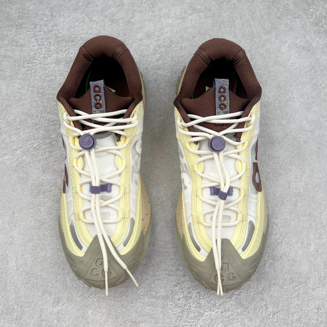 图片[2]-＃AW纯原 NK ACG Mountain Fly 2 SE 复古潮流户外登山鞋防水慢跑鞋 HF5700-121 全新来袭 该款沿袭前代高帮版型的设计传统 轻盈鞋面结合灵巧的脚踝包裹设计 为双足打造出一体化的舒适脚感 助力轻松畅行 中底融入柔软的React泡棉与Vaporfiy 科技 让你在岩石小径徒步时也像行走在都市般轻松舒适 粘性橡胶大底铸就了攀岩级别的出众抓地力 助你从容面对各种环境挑战 尺码：36 36.5 37.5 38 38.5 39 40 40.5 41 42 42.5 43 44 44.5 45 46-选品中心