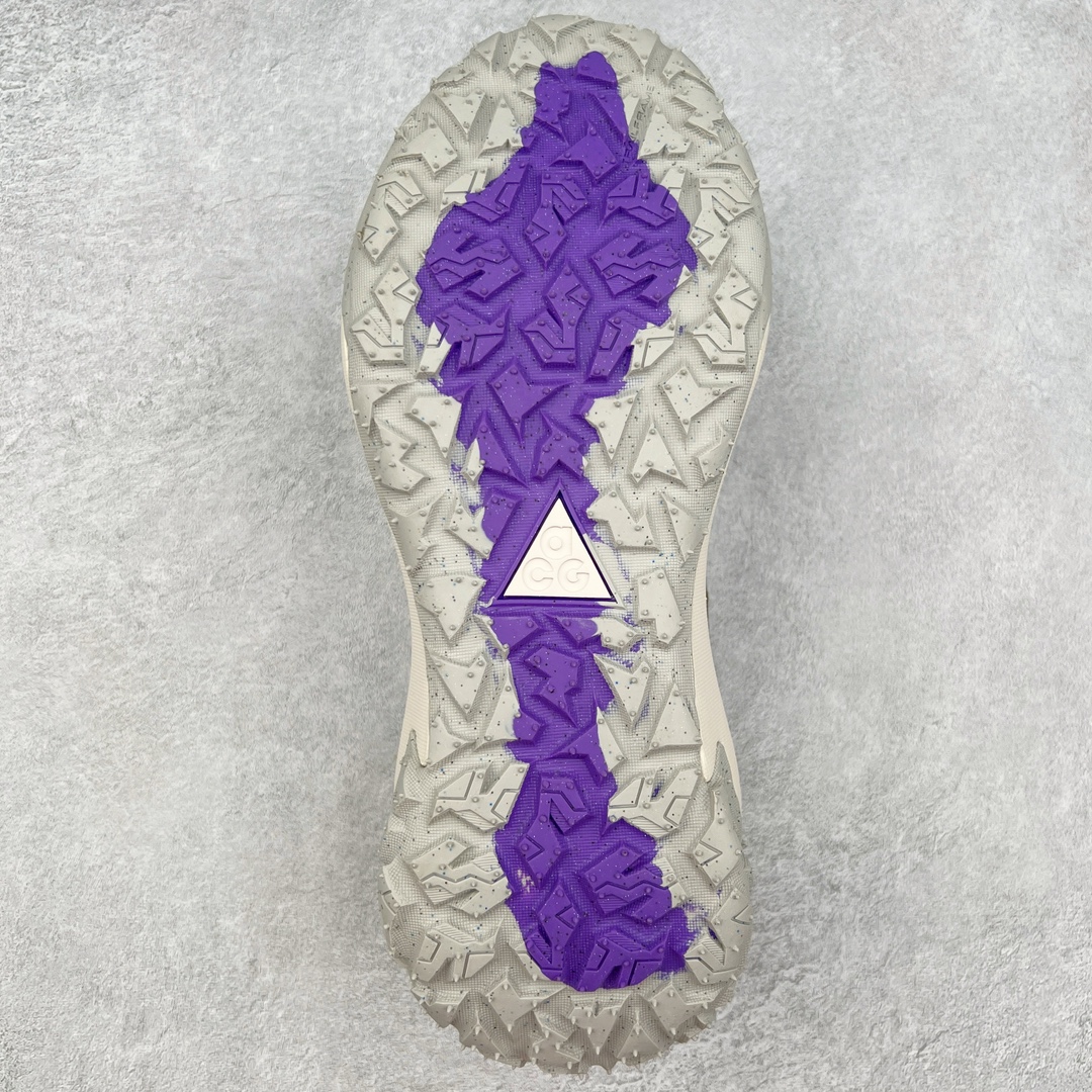 图片[9]-＃AW纯原 NK ACG Mountain Fly 2 SE 复古潮流户外登山鞋防水慢跑鞋 DV7903-200 全新来袭 该款沿袭前代高帮版型的设计传统 轻盈鞋面结合灵巧的脚踝包裹设计 为双足打造出一体化的舒适脚感 助力轻松畅行 中底融入柔软的React泡棉与Vaporfiy 科技 让你在岩石小径徒步时也像行走在都市般轻松舒适 粘性橡胶大底铸就了攀岩级别的出众抓地力 助你从容面对各种环境挑战 尺码：36 36.5 37.5 38 38.5 39 40 40.5 41 42 42.5 43 44 44.5 45 46-选品中心