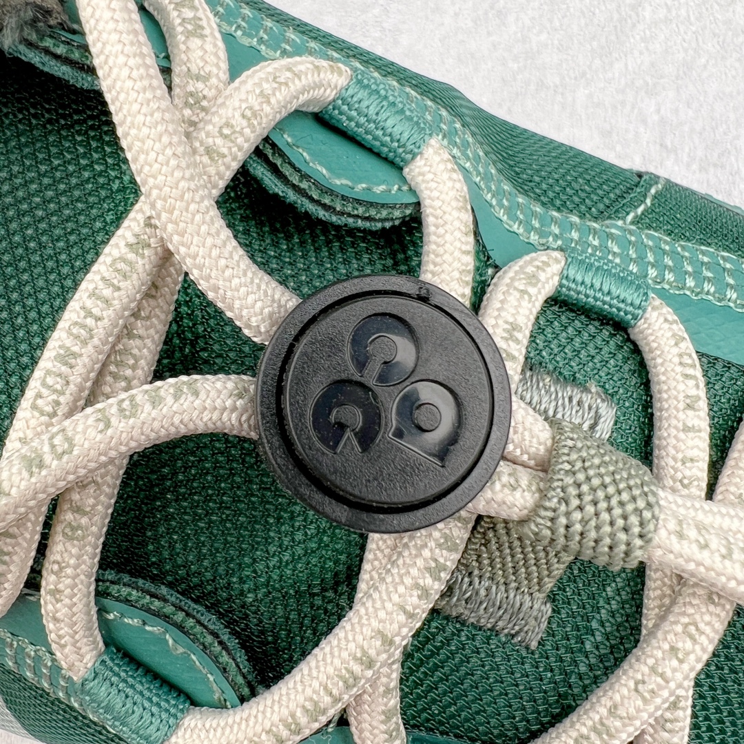 图片[12]-＃AW纯原 NK ACG Mountain Fly 2 SE 复古潮流户外登山鞋防水慢跑鞋 DV7903-300 全新来袭 该款沿袭前代高帮版型的设计传统 轻盈鞋面结合灵巧的脚踝包裹设计 为双足打造出一体化的舒适脚感 助力轻松畅行 中底融入柔软的React泡棉与Vaporfiy 科技 让你在岩石小径徒步时也像行走在都市般轻松舒适 粘性橡胶大底铸就了攀岩级别的出众抓地力 助你从容面对各种环境挑战 尺码：36 36.5 37.5 38 38.5 39 40 40.5 41 42 42.5 43 44 44.5 45 46-选品中心