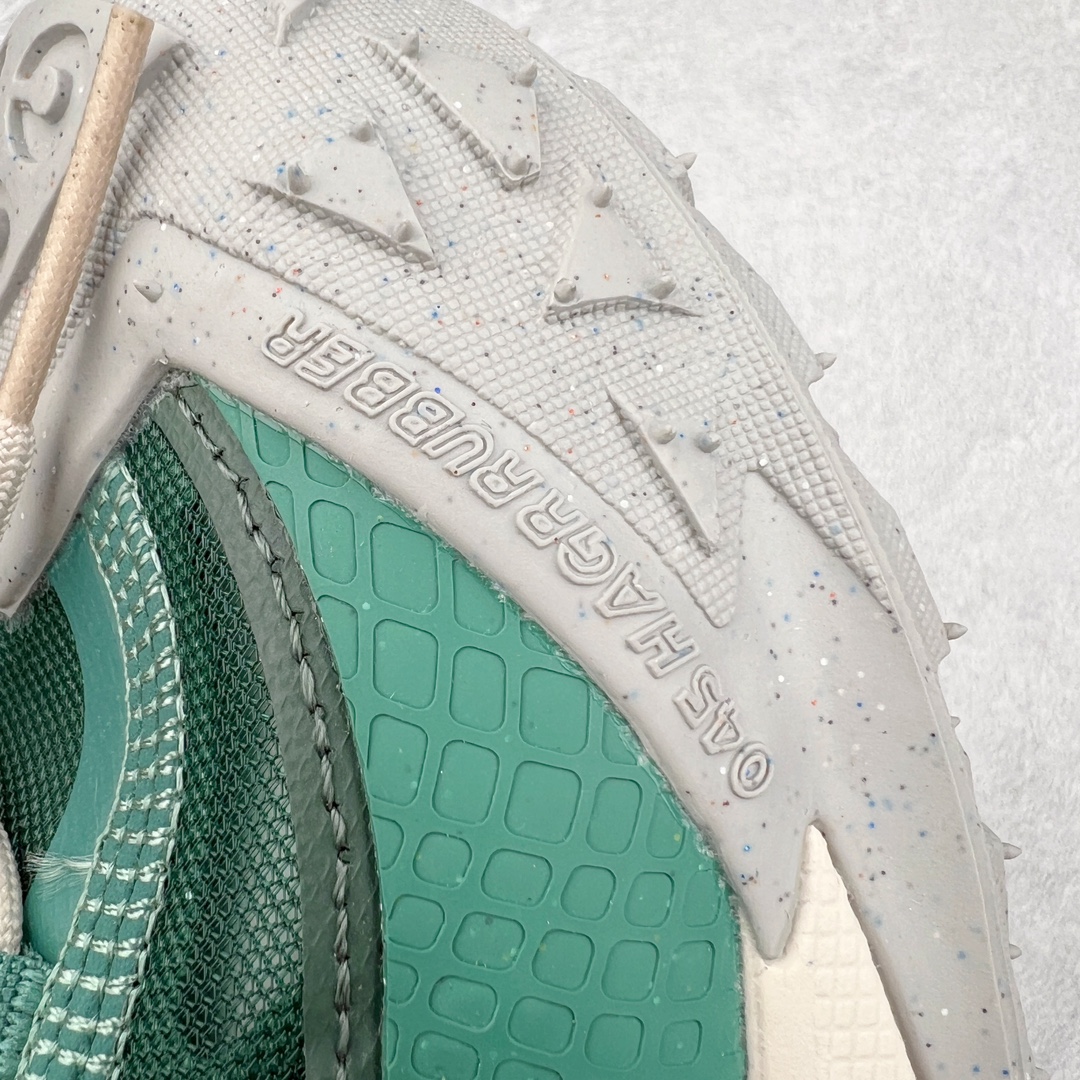 图片[16]-＃AW纯原 NK ACG Mountain Fly 2 SE 复古潮流户外登山鞋防水慢跑鞋 DV7903-300 全新来袭 该款沿袭前代高帮版型的设计传统 轻盈鞋面结合灵巧的脚踝包裹设计 为双足打造出一体化的舒适脚感 助力轻松畅行 中底融入柔软的React泡棉与Vaporfiy 科技 让你在岩石小径徒步时也像行走在都市般轻松舒适 粘性橡胶大底铸就了攀岩级别的出众抓地力 助你从容面对各种环境挑战 尺码：36 36.5 37.5 38 38.5 39 40 40.5 41 42 42.5 43 44 44.5 45 46-选品中心