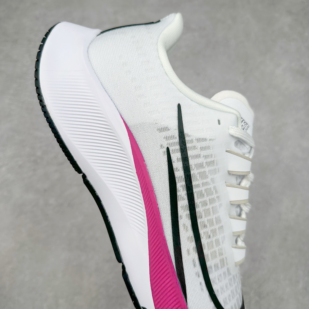 图片[6]-＃国庆福利 NK Zoom Pegasus 飞马马拉松系列网面透气缓震疾速跑鞋 九针眼网纱透气缓震疾速跑鞋 焕新升级 助力攻克湿滑的跑步征程 外底设计结合凹槽 铸就非凡抓地力 粘性橡胶助力提供非凡抓地力 合成材质与织物包覆双足 营造如袜子般透气舒适的穿着体验 传统鞋带系统易于调节 塑就个性化贴合体验 尺码：36 36.5 37.5 38 38.5 39 40 40.5 41 42 42.5 43 44 44.5 45-选品中心