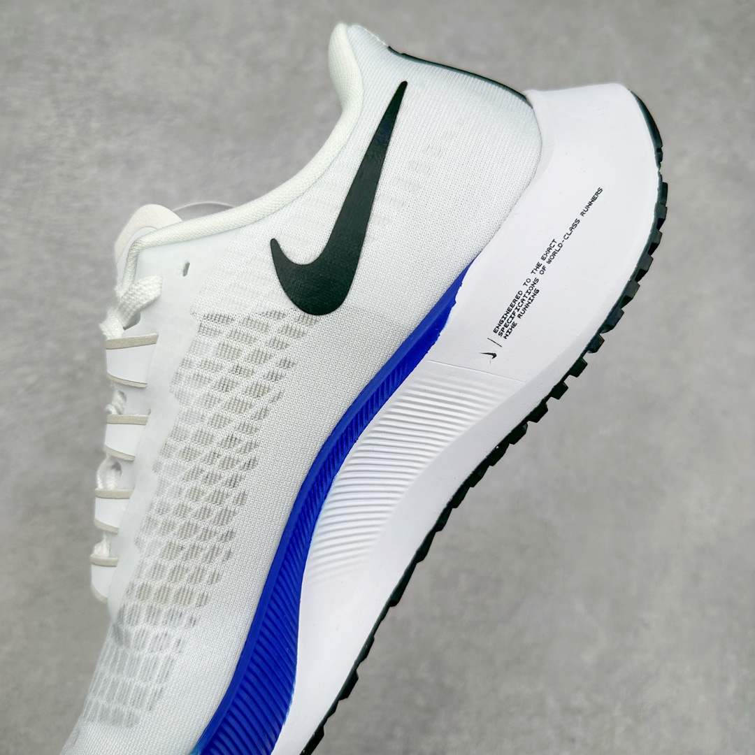 图片[7]-＃国庆福利 NK Zoom Pegasus 飞马马拉松系列网面透气缓震疾速跑鞋 九针眼网纱透气缓震疾速跑鞋 焕新升级 助力攻克湿滑的跑步征程 外底设计结合凹槽 铸就非凡抓地力 粘性橡胶助力提供非凡抓地力 合成材质与织物包覆双足 营造如袜子般透气舒适的穿着体验 传统鞋带系统易于调节 塑就个性化贴合体验 尺码：36 36.5 37.5 38 38.5 39 40 40.5 41 42 42.5 43 44 44.5 45-选品中心