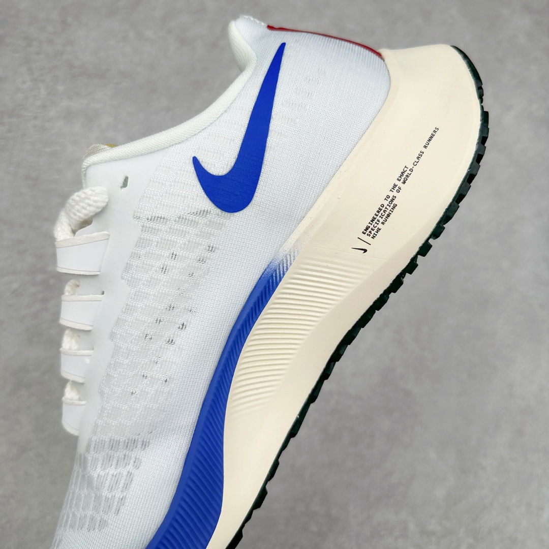 图片[7]-＃国庆福利 NK Zoom Pegasus 飞马马拉松系列网面透气缓震疾速跑鞋 九针眼网纱透气缓震疾速跑鞋 焕新升级 助力攻克湿滑的跑步征程 外底设计结合凹槽 铸就非凡抓地力 粘性橡胶助力提供非凡抓地力 合成材质与织物包覆双足 营造如袜子般透气舒适的穿着体验 传统鞋带系统易于调节 塑就个性化贴合体验 尺码：36 36.5 37.5 38 38.5 39 40 40.5 41 42 42.5 43 44 44.5 45-选品中心