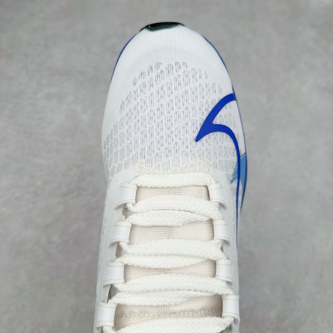 图片[4]-＃国庆福利 NK Zoom Pegasus 飞马马拉松系列网面透气缓震疾速跑鞋 九针眼网纱透气缓震疾速跑鞋 焕新升级 助力攻克湿滑的跑步征程 外底设计结合凹槽 铸就非凡抓地力 粘性橡胶助力提供非凡抓地力 合成材质与织物包覆双足 营造如袜子般透气舒适的穿着体验 传统鞋带系统易于调节 塑就个性化贴合体验 尺码：36 36.5 37.5 38 38.5 39 40 40.5 41 42 42.5 43 44 44.5 45-选品中心