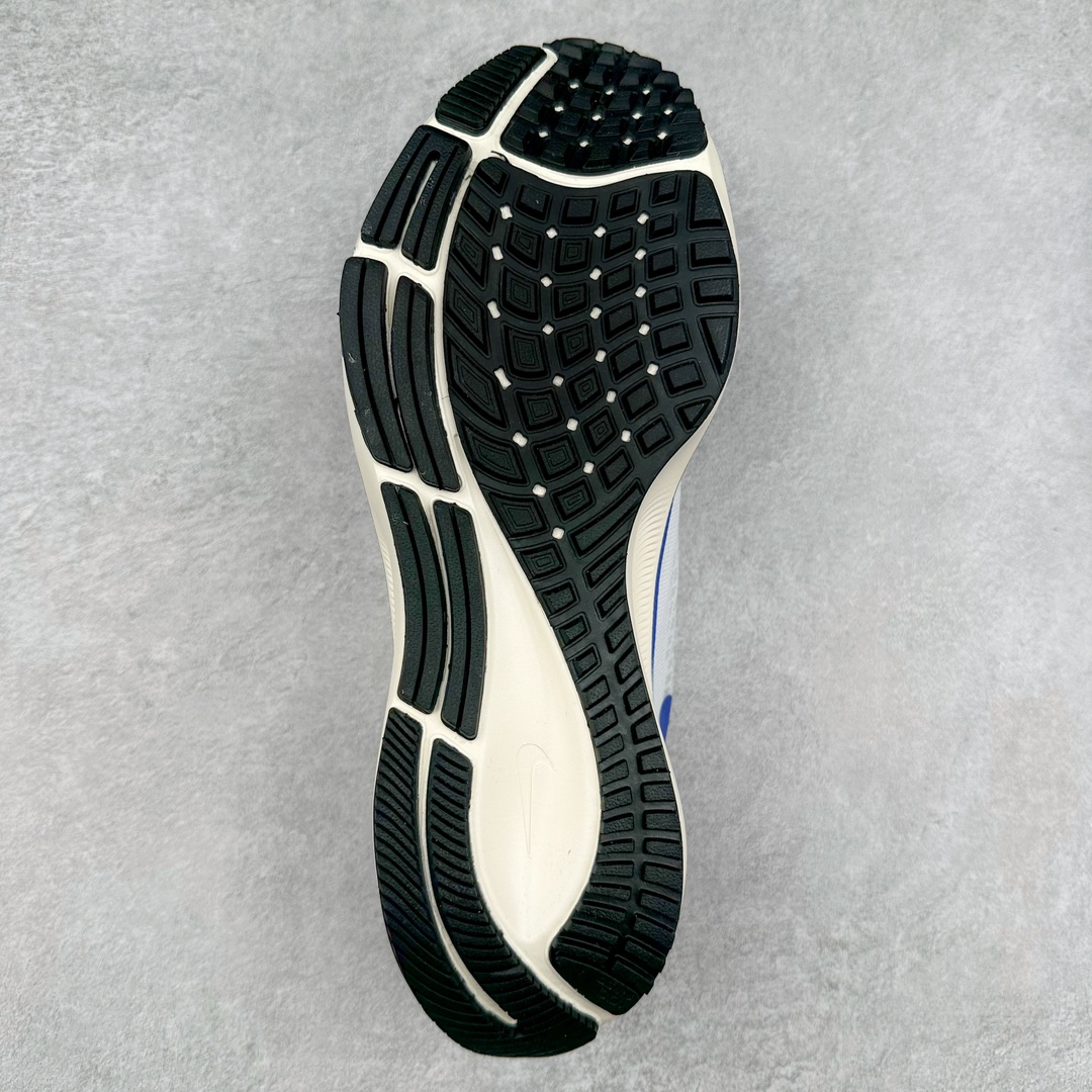 图片[9]-＃国庆福利 NK Zoom Pegasus 飞马马拉松系列网面透气缓震疾速跑鞋 九针眼网纱透气缓震疾速跑鞋 焕新升级 助力攻克湿滑的跑步征程 外底设计结合凹槽 铸就非凡抓地力 粘性橡胶助力提供非凡抓地力 合成材质与织物包覆双足 营造如袜子般透气舒适的穿着体验 传统鞋带系统易于调节 塑就个性化贴合体验 尺码：36 36.5 37.5 38 38.5 39 40 40.5 41 42 42.5 43 44 44.5 45-选品中心