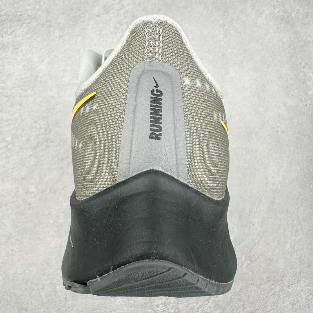 图片[8]-＃国庆福利 NK Zoom Pegasus 飞马马拉松系列网面透气缓震疾速跑鞋 九针眼网纱透气缓震疾速跑鞋 焕新升级 助力攻克湿滑的跑步征程 外底设计结合凹槽 铸就非凡抓地力 粘性橡胶助力提供非凡抓地力 合成材质与织物包覆双足 营造如袜子般透气舒适的穿着体验 传统鞋带系统易于调节 塑就个性化贴合体验 尺码：36 36.5 37.5 38 38.5 39 40 40.5 41 42 42.5 43 44 44.5 45-选品中心