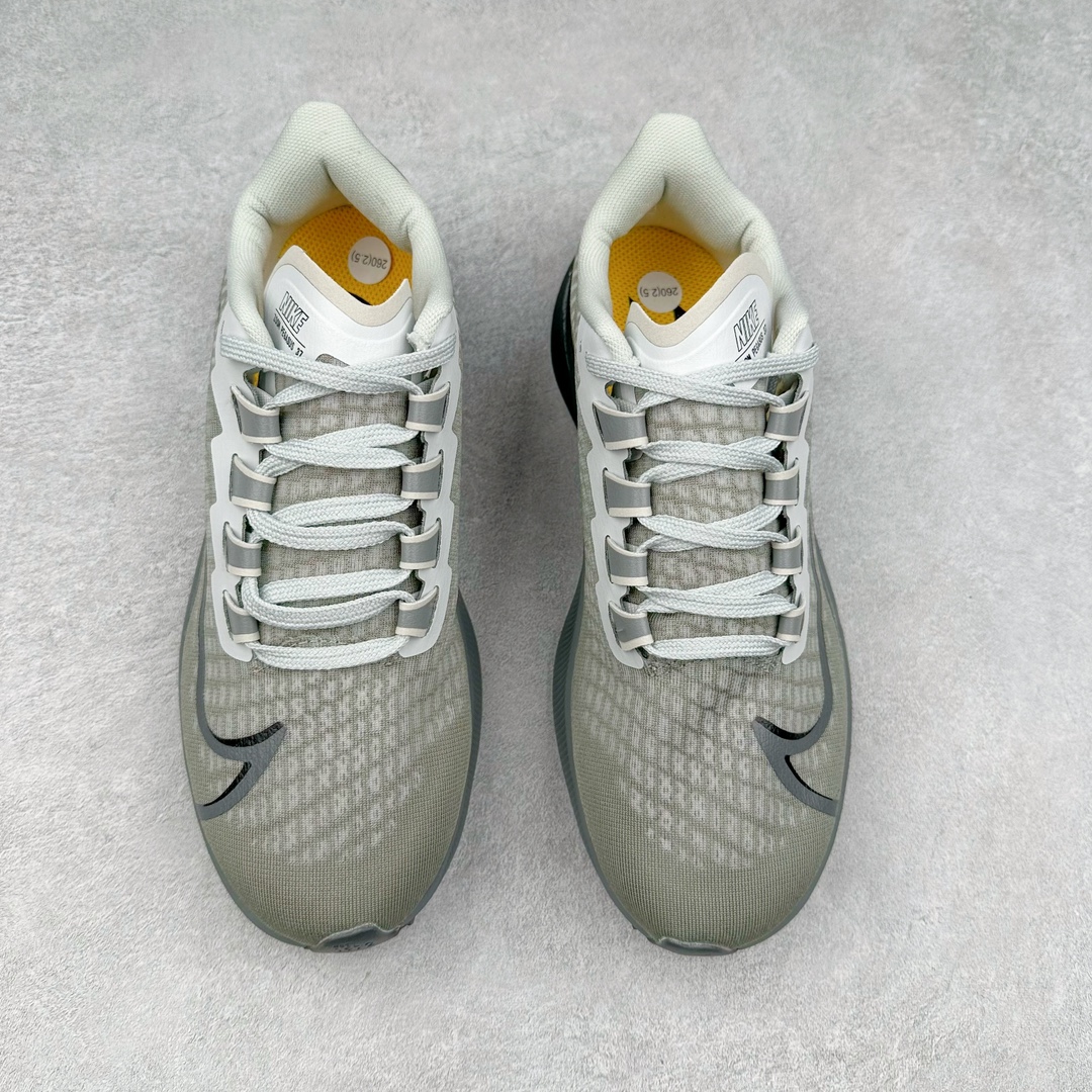 图片[2]-＃国庆福利 NK Zoom Pegasus 飞马马拉松系列网面透气缓震疾速跑鞋 九针眼网纱透气缓震疾速跑鞋 焕新升级 助力攻克湿滑的跑步征程 外底设计结合凹槽 铸就非凡抓地力 粘性橡胶助力提供非凡抓地力 合成材质与织物包覆双足 营造如袜子般透气舒适的穿着体验 传统鞋带系统易于调节 塑就个性化贴合体验 尺码：36 36.5 37.5 38 38.5 39 40 40.5 41 42 42.5 43 44 44.5 45-选品中心