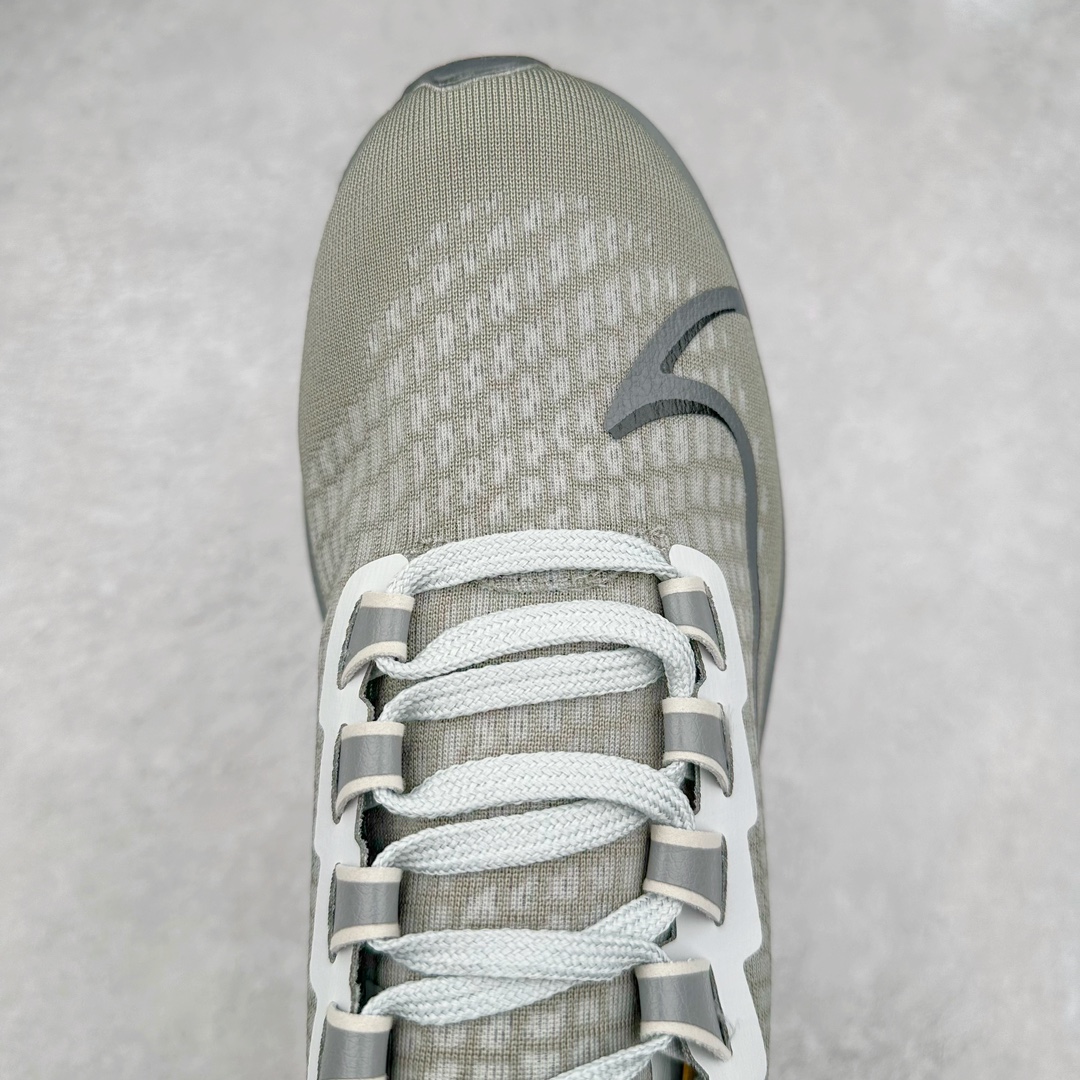 图片[4]-＃国庆福利 NK Zoom Pegasus 飞马马拉松系列网面透气缓震疾速跑鞋 九针眼网纱透气缓震疾速跑鞋 焕新升级 助力攻克湿滑的跑步征程 外底设计结合凹槽 铸就非凡抓地力 粘性橡胶助力提供非凡抓地力 合成材质与织物包覆双足 营造如袜子般透气舒适的穿着体验 传统鞋带系统易于调节 塑就个性化贴合体验 尺码：36 36.5 37.5 38 38.5 39 40 40.5 41 42 42.5 43 44 44.5 45-选品中心