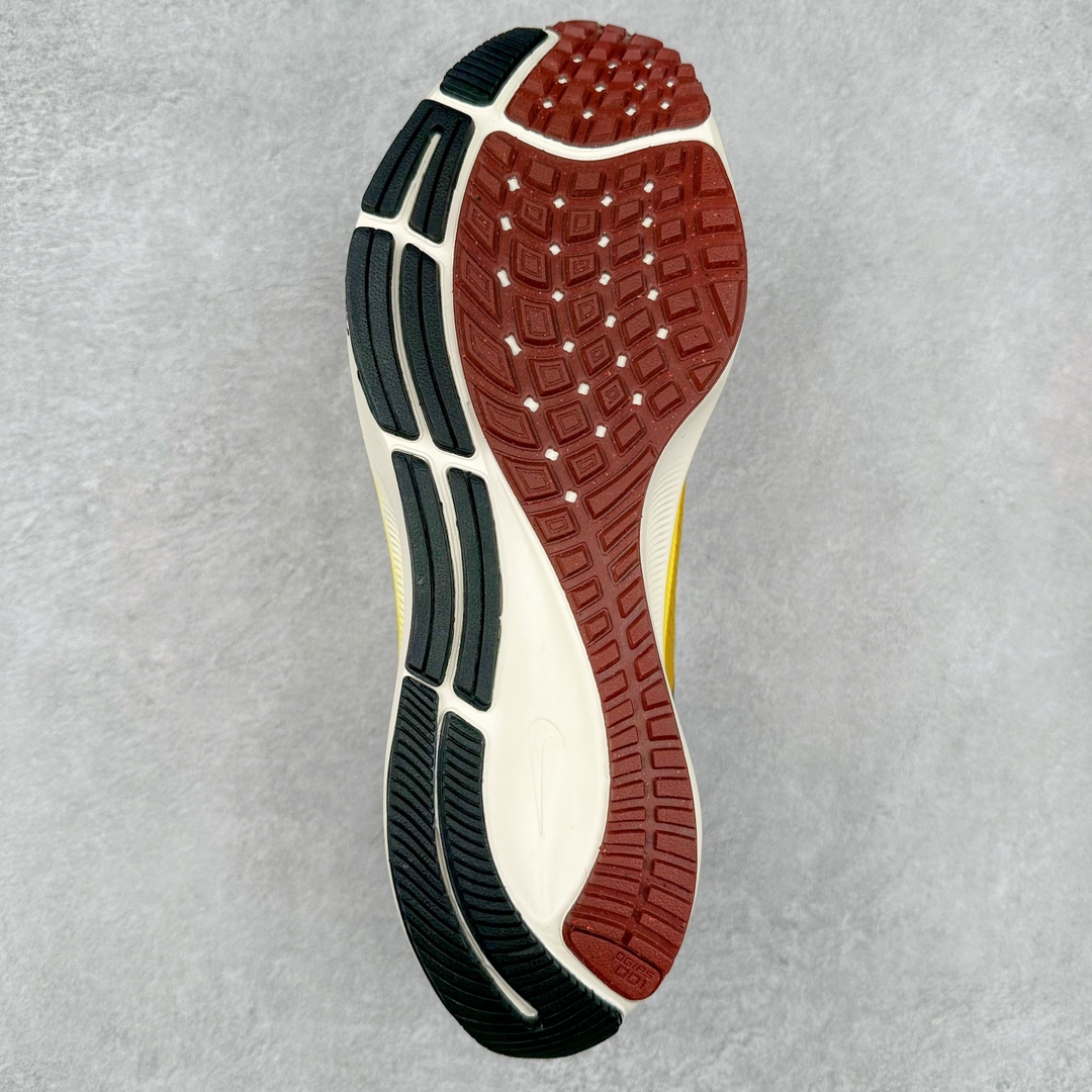 图片[9]-＃国庆福利 NK Zoom Pegasus 飞马马拉松系列网面透气缓震疾速跑鞋 九针眼网纱透气缓震疾速跑鞋 焕新升级 助力攻克湿滑的跑步征程 外底设计结合凹槽 铸就非凡抓地力 粘性橡胶助力提供非凡抓地力 合成材质与织物包覆双足 营造如袜子般透气舒适的穿着体验 传统鞋带系统易于调节 塑就个性化贴合体验 尺码：36 36.5 37.5 38 38.5 39 40 40.5 41 42 42.5 43 44 44.5 45-选品中心