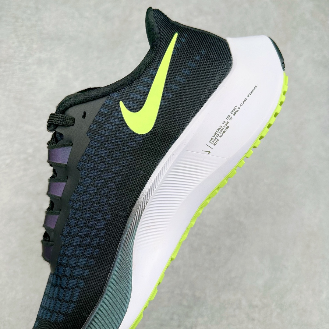 图片[7]-＃国庆福利 NK Zoom Pegasus 飞马马拉松系列网面透气缓震疾速跑鞋 九针眼网纱透气缓震疾速跑鞋 焕新升级 助力攻克湿滑的跑步征程 外底设计结合凹槽 铸就非凡抓地力 粘性橡胶助力提供非凡抓地力 合成材质与织物包覆双足 营造如袜子般透气舒适的穿着体验 传统鞋带系统易于调节 塑就个性化贴合体验 尺码：36 36.5 37.5 38 38.5 39 40 40.5 41 42 42.5 43 44 44.5 45-选品中心