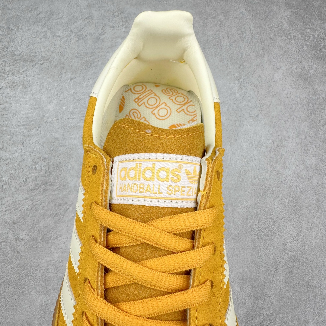 图片[5]-AD Originals Handball SPZL 手球运动员系列百搭休闲运动板鞋 IF7088 这款来自阿迪达斯的这款HANDBALL SPZL前身是一双手球运动鞋，这一次拿来复刻，所以鞋面的主要色彩选用了黑色， 鞋面外侧除了Spezial字母之外还有三叶草标志。Handball SPZL作为复古手球训练鞋与作为室内足球鞋的Samba有着异曲同工之处，但是质感更为出众的鞋身以及丰富的配色选择比起Samba来讲可以说是更胜一筹了！尺码：36 36⅔ 37⅓ 38 38⅔ 39⅓ 40 40⅔ 41⅓ 42 42⅔ 43⅓ 44 45-选品中心