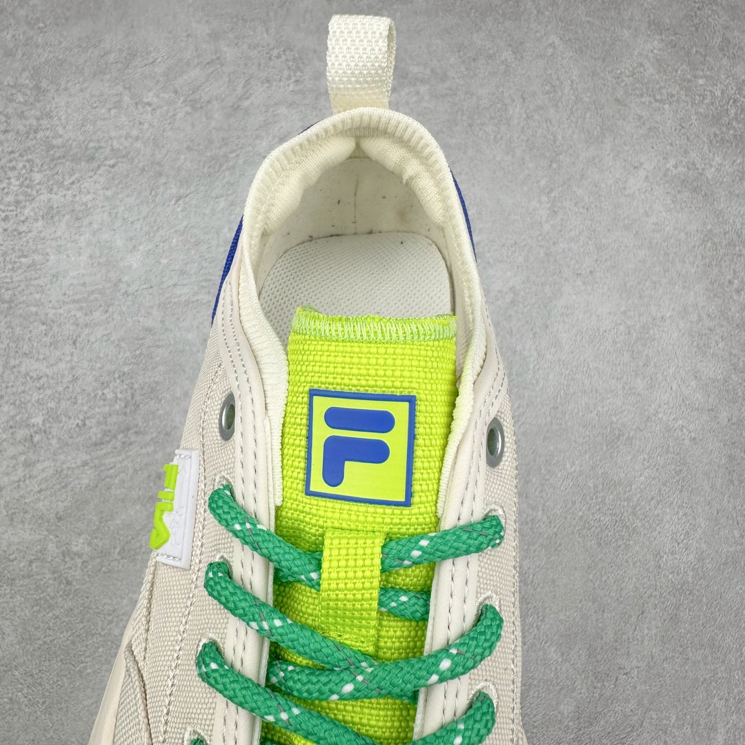 图片[5]-FILA ROCK 斐乐岩石鞋舒适百搭轻便耐磨透气减震低帮帆布鞋 FUSION 系列传承了 FILA 的百年基因，融入年轻运动及潮流文化，成为引领变革、创新突破的一代。以“1+N” 的跨界合作模式重现经典的同时创造经典。带来最出其不意的跨界合作惊喜。同时，FILAFUSION把FILA 的 DNA 融入到定制体验里，你可以随心制造厲于你的产品。FILA FUSION 的鞋家族涵盖了老爹鞋、跑步鞋、网球鞋、季节款。风格复古新潮，满足了时尚人士出行及各类运动的搭配需求，成为当下年轻人筷拥的鞋类品牌之一。FILA FUSION 走进年轻人的世界，通过年轻人运动，街舞，滑板，篮球，展现 FILA FUSION 的潮流态度和年轻文化。FILA FUSION 认为末来属于引领变革、创新突破的年轻一代，让我们一起构成 FILA 未来的蓝图吧！尺码：35.5 36 36.5 37.5 38 38.5 39 40 40.5 41 42 42.5 43 44 44.5 45 45.5-选品中心