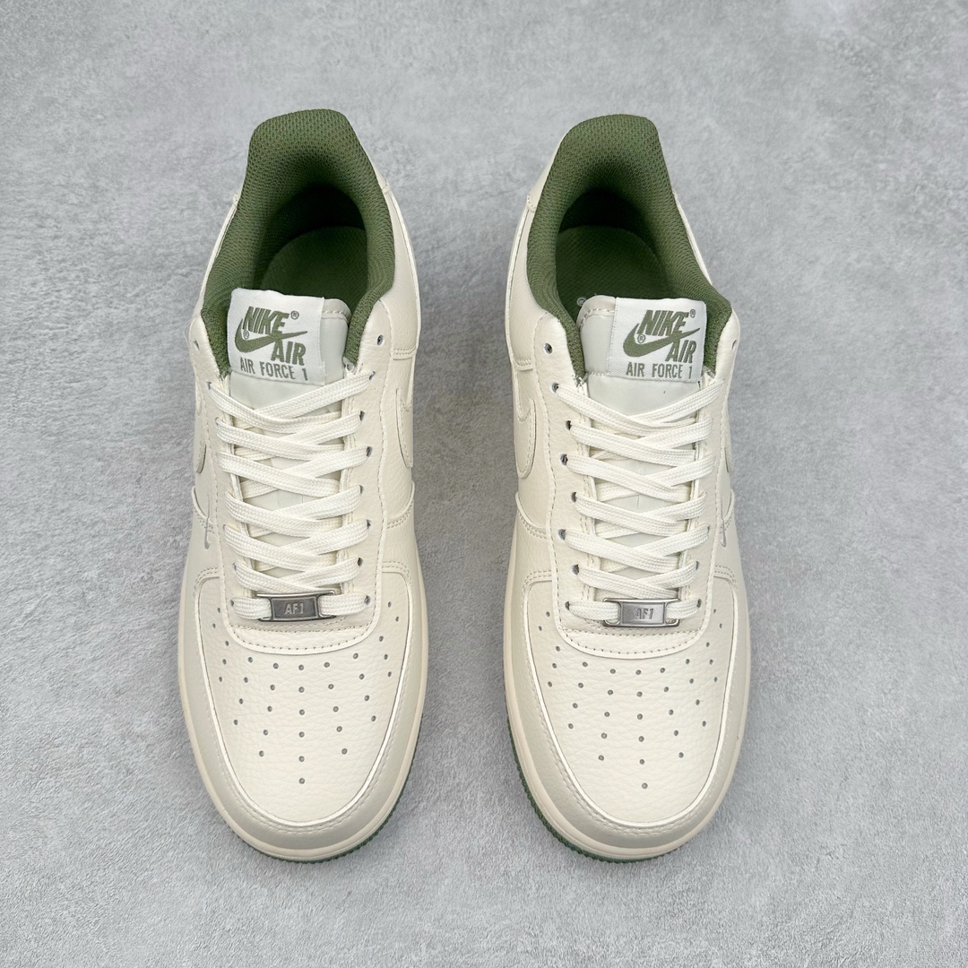 图片[2]-NK Air Force 1´07 Low 空军一号低帮百搭休闲运动板鞋 CW1888-111 柔软、弹性十足的缓震性能和出色的中底设计 横跨复古与现代的外型结合 造就出风靡全球 三十多年的Force 1 直到今天还深受青睐 尺码：36 36.5 37.5 38 38.5 39 40 40.5 41 42 42.5 43 44 44.5 45-选品中心