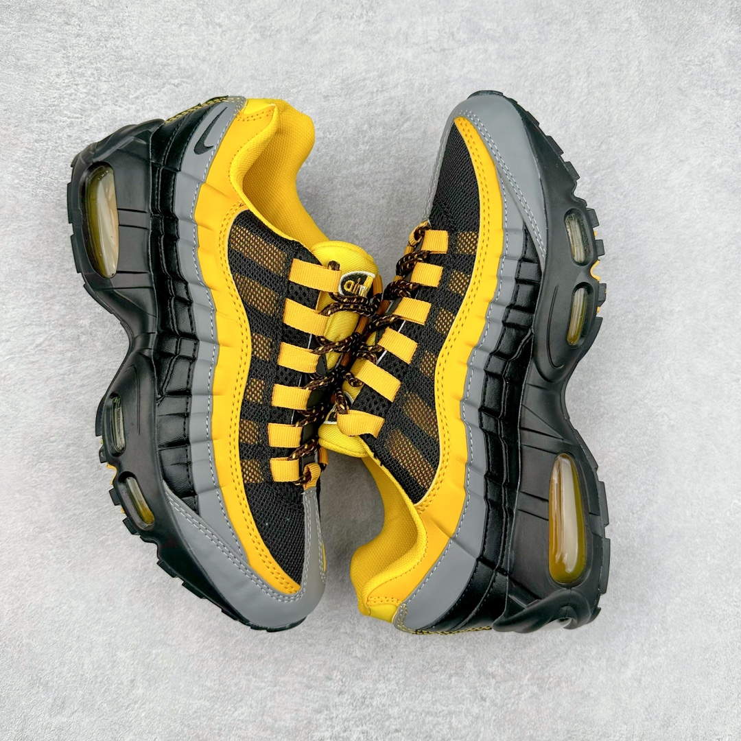 图片[3]-＃WM NK Air Max 95 复古减震气垫跑鞋 FV4710-801 经典重温 外单专供大厂出品 品质稳定 一百余色 终端操作 鞋款设计灵感源于人体构造 中底设计基于人体的脊柱构造 是整体设计的核心 尼龙孔眼代表了肋骨 而分层式面板和网眼象征着肌肉纤维和肉体组织 Air Max 95采用了两个独立的吹塑成型的Air-Sole单元 并首次在前掌使用可视化气垫设计 Swoosh logo夜当作一个 点符号放在了鞋子的后帮位置 20年的发展让 AIR MAX 95有了不同的故事 20年后再度面向世人的时候 焕然一新的面貌 让人有了另外一种清新脱俗的感觉 尺码：36 37.5 38 39 40 41 42 43 44 45 46-选品中心