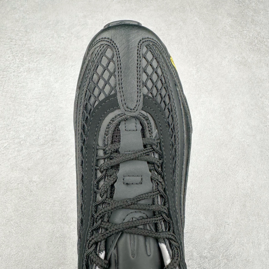 图片[4]-＃WM NK Air Max 95 复古减震气垫跑鞋 FB2709-001 经典重温 外单专供大厂出品 品质稳定 一百余色 终端操作 鞋款设计灵感源于人体构造 中底设计基于人体的脊柱构造 是整体设计的核心 尼龙孔眼代表了肋骨 而分层式面板和网眼象征着肌肉纤维和肉体组织 Air Max 95采用了两个独立的吹塑成型的Air-Sole单元 并首次在前掌使用可视化气垫设计 Swoosh logo夜当作一个 点符号放在了鞋子的后帮位置 20年的发展让 AIR MAX 95有了不同的故事 20年后再度面向世人的时候 焕然一新的面貌 让人有了另外一种清新脱俗的感觉 尺码：36 37.5 38 39 40 41 42 43 44 45 46-选品中心