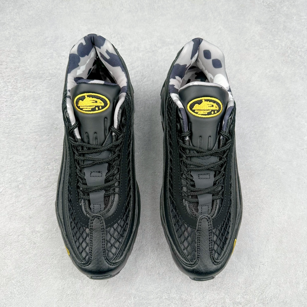 图片[2]-＃WM NK Air Max 95 复古减震气垫跑鞋 FB2709-001 经典重温 外单专供大厂出品 品质稳定 一百余色 终端操作 鞋款设计灵感源于人体构造 中底设计基于人体的脊柱构造 是整体设计的核心 尼龙孔眼代表了肋骨 而分层式面板和网眼象征着肌肉纤维和肉体组织 Air Max 95采用了两个独立的吹塑成型的Air-Sole单元 并首次在前掌使用可视化气垫设计 Swoosh logo夜当作一个 点符号放在了鞋子的后帮位置 20年的发展让 AIR MAX 95有了不同的故事 20年后再度面向世人的时候 焕然一新的面貌 让人有了另外一种清新脱俗的感觉 尺码：36 37.5 38 39 40 41 42 43 44 45 46-选品中心