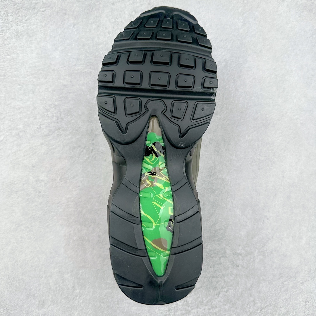 图片[9]-＃WM NK Air Max 95 复古减震气垫跑鞋 FB2709-300 经典重温 外单专供大厂出品 品质稳定 一百余色 终端操作 鞋款设计灵感源于人体构造 中底设计基于人体的脊柱构造 是整体设计的核心 尼龙孔眼代表了肋骨 而分层式面板和网眼象征着肌肉纤维和肉体组织 Air Max 95采用了两个独立的吹塑成型的Air-Sole单元 并首次在前掌使用可视化气垫设计 Swoosh logo夜当作一个 点符号放在了鞋子的后帮位置 20年的发展让 AIR MAX 95有了不同的故事 20年后再度面向世人的时候 焕然一新的面貌 让人有了另外一种清新脱俗的感觉 尺码：36 37.5 38 39 40 41 42 43 44 45 46-选品中心