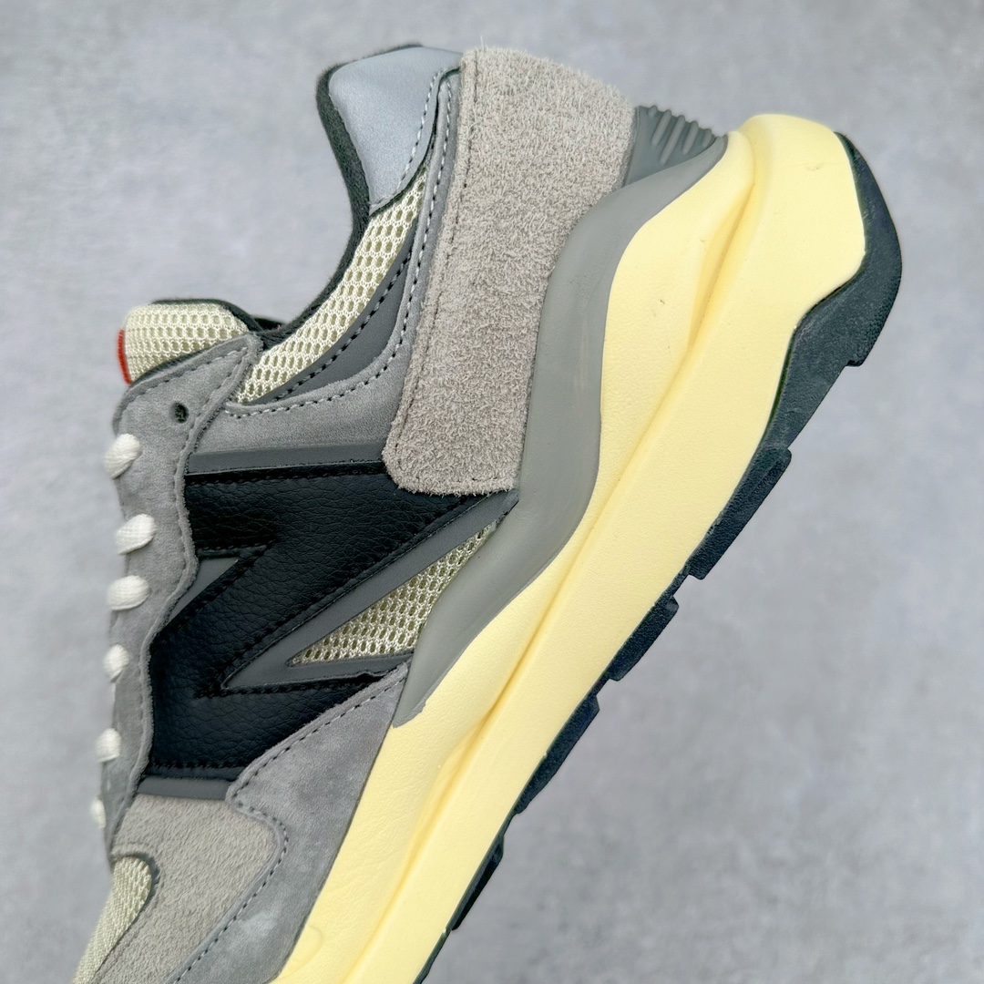 图片[7]-＃小红书爆款‼️New Balance/新百伦 NB5740系列 复古休闲运动跑鞋 特别以1988年首度面世的经典574作为设计蓝本 保留574简约易衬的80s鞋型轮廓 同时再加以向90年代特立独行的抢眼美学致敬 凭借多种严选的优质素材重塑出让人耳目一新又充满层次感的革新中低结构 另一方面 为呼应90年代的巨大化潮流 鞋侧也点题采用了相应的巨大化N字Logo 并且加上反光细节点缀 再结合同样启发自574并经过改良的抓地鞋底 可谓集结两大年代的注目设计元素 尺码：36 36.5 37 37.5 38 38.5 39 40 40.5 41 42 42.5 43 44 45-选品中心