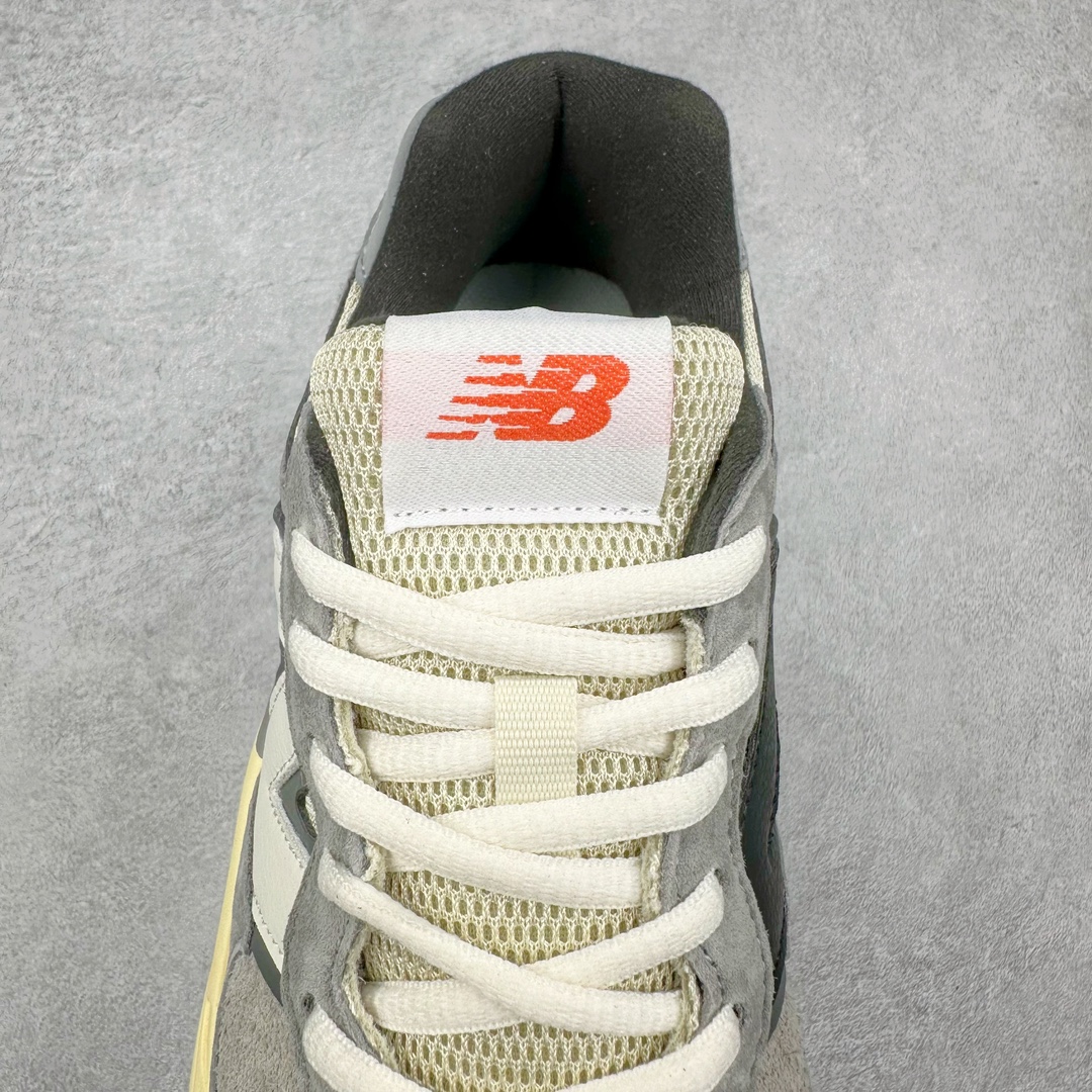 图片[5]-＃小红书爆款‼️New Balance/新百伦 NB5740系列 复古休闲运动跑鞋 特别以1988年首度面世的经典574作为设计蓝本 保留574简约易衬的80s鞋型轮廓 同时再加以向90年代特立独行的抢眼美学致敬 凭借多种严选的优质素材重塑出让人耳目一新又充满层次感的革新中低结构 另一方面 为呼应90年代的巨大化潮流 鞋侧也点题采用了相应的巨大化N字Logo 并且加上反光细节点缀 再结合同样启发自574并经过改良的抓地鞋底 可谓集结两大年代的注目设计元素 尺码：36 36.5 37 37.5 38 38.5 39 40 40.5 41 42 42.5 43 44 45-选品中心