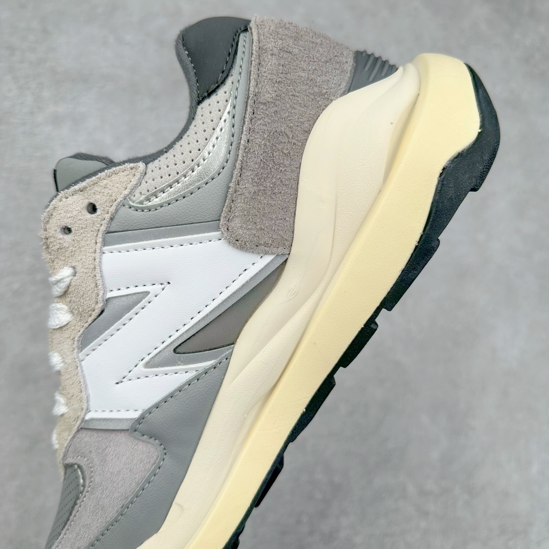 图片[7]-＃小红书爆款‼️New Balance/新百伦 NB5740系列 复古休闲运动跑鞋 特别以1988年首度面世的经典574作为设计蓝本 保留574简约易衬的80s鞋型轮廓 同时再加以向90年代特立独行的抢眼美学致敬 凭借多种严选的优质素材重塑出让人耳目一新又充满层次感的革新中低结构 另一方面 为呼应90年代的巨大化潮流 鞋侧也点题采用了相应的巨大化N字Logo 并且加上反光细节点缀 再结合同样启发自574并经过改良的抓地鞋底 可谓集结两大年代的注目设计元素 尺码：36 36.5 37 37.5 38 38.5 39 40 40.5 41 42 42.5 43 44 45-选品中心