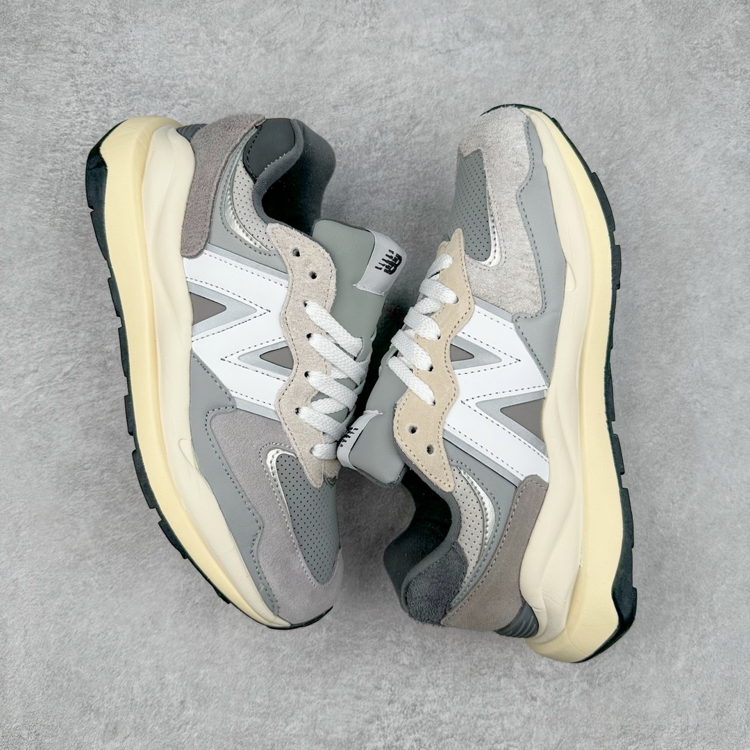 图片[3]-＃小红书爆款‼️New Balance/新百伦 NB5740系列 复古休闲运动跑鞋 特别以1988年首度面世的经典574作为设计蓝本 保留574简约易衬的80s鞋型轮廓 同时再加以向90年代特立独行的抢眼美学致敬 凭借多种严选的优质素材重塑出让人耳目一新又充满层次感的革新中低结构 另一方面 为呼应90年代的巨大化潮流 鞋侧也点题采用了相应的巨大化N字Logo 并且加上反光细节点缀 再结合同样启发自574并经过改良的抓地鞋底 可谓集结两大年代的注目设计元素 尺码：36 36.5 37 37.5 38 38.5 39 40 40.5 41 42 42.5 43 44 45-选品中心