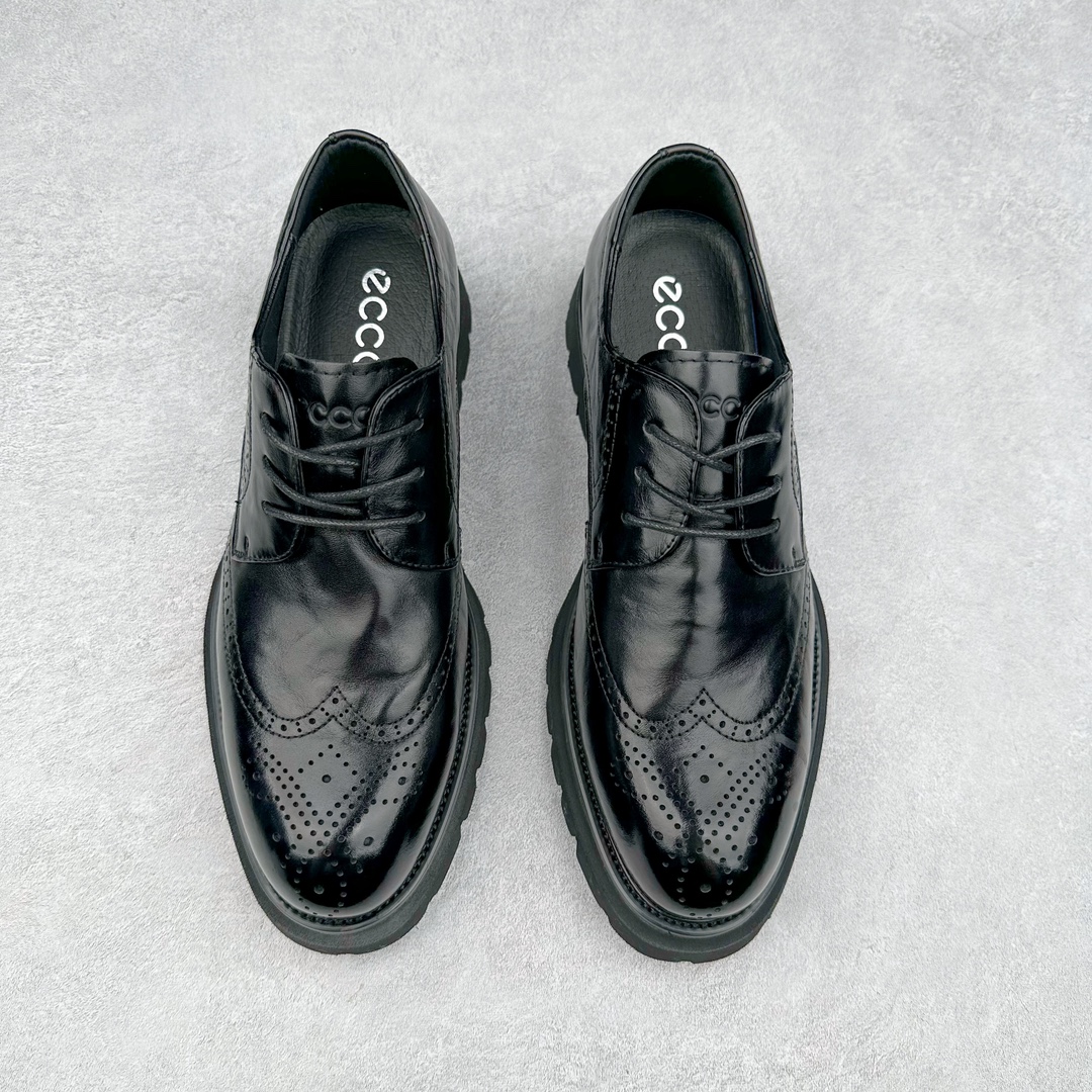 图片[2]-ECCO爱步圆头雕花皮鞋 真皮布洛克皮鞋商务鞋男款 德比鞋 都市伦敦系列 甄选优质皮革搭配柔软的纺织衬里，以缜密缝线细诉精湛工艺，集舒适与格调于一体 牛皮鞋面 触感如肤 圆头的鞋款设计令鞋头区域更加宽敞舒适，宽楦鞋型适应多种脚型，久穿不累 圆头宽楦 不易挤脚 直接注塑PU鞋底，更加符合人体工学 轻盈柔软，舒适耐穿 时尚通勤 型走职场尺码：38 39 40 41 42 43 44（皮鞋码）-选品中心