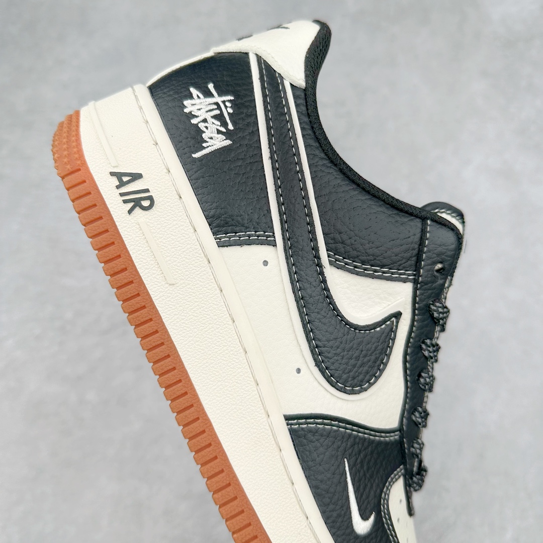 图片[6]-NK Air Force 1´07 Low 空军一号低帮百搭休闲运动板鞋 XZ9688-001 柔软、弹性十足的缓震性能和出色的中底设计 横跨复古与现代的外型结合 造就出风靡全球 三十多年的Force 1 直到今天还深受青睐 尺码：36 36.5 37.5 38 38.5 39 40 40.5 41 42 42.5 43 44 44.5 45-选品中心