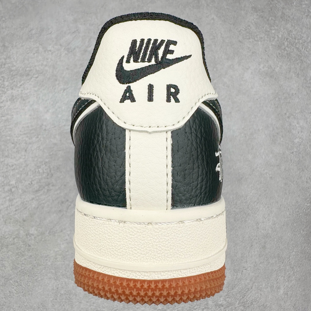 图片[8]-NK Air Force 1´07 Low 空军一号低帮百搭休闲运动板鞋 XZ9688-001 柔软、弹性十足的缓震性能和出色的中底设计 横跨复古与现代的外型结合 造就出风靡全球 三十多年的Force 1 直到今天还深受青睐 尺码：36 36.5 37.5 38 38.5 39 40 40.5 41 42 42.5 43 44 44.5 45-选品中心