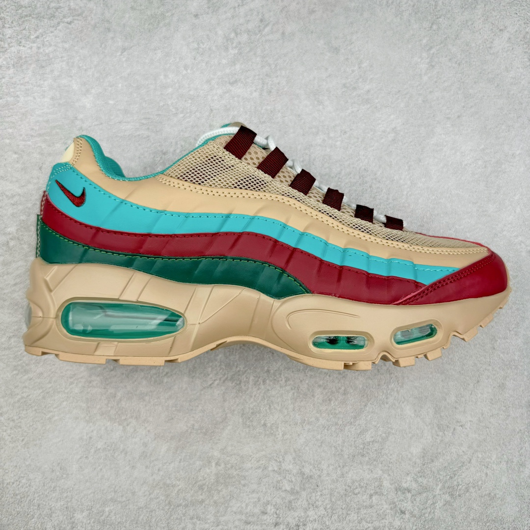 ＃WM NK Air Max 95 复古减震气垫跑鞋 FV4710-804 经典重温 外单专供大厂出品 品质稳定 一百余色 终端操作 鞋款设计灵感源于人体构造 中底设计基于人体的脊柱构造 是整体设计的核心 尼龙孔眼代表了肋骨 而分层式面板和网眼象征着肌肉纤维和肉体组织 Air Max 95采用了两个独立的吹塑成型的Air-Sole单元 并首次在前掌使用可视化气垫设计 Swoosh logo夜当作一个 点符号放在了鞋子的后帮位置 20年的发展让 AIR MAX 95有了不同的故事 20年后再度面向世人的时候 焕然一新的面貌 让人有了另外一种清新脱俗的感觉 尺码：36 37.5 38 39 40 41 42 43 44 45 46-选品中心