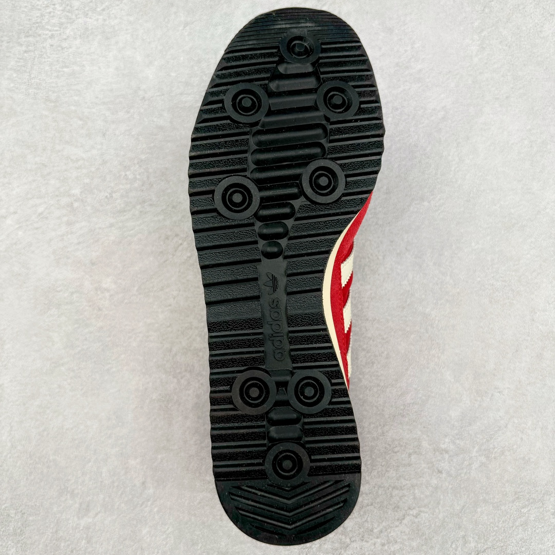 图片[9]-＃CS AD Wmns SL72 OG 系列德训足球风百搭低帮休闲运动板鞋 IE3475 采用高弹EVA+MODEL+RB三层组合底 区别市面RB一体大底 三层组合鞋底重量与原鞋一致 Originals 将有「T 头鞋」造型的诞生于 1972 年的 SL72 鞋款复刻带回 各位买鞋又有新选择了 1972 年 SL72 问世后 引领了后来阿迪达斯的跑鞋发展方向 其中「SL」代表了 Super Light 彰显了产品轻便的特性 1972 年 SL72 问世后 引领了后来阿迪达斯的跑鞋发展方向 其中「SL」代表了 Super Light 彰显了产品轻便的特性 这次 Originals 延续其轻质经典的基因 带来男女两款 SL72 男生款带来 SL72 RS 鞋型 RS 意为 Reshaped（重塑）鞋款在保留了经典的外观基础上 在尼龙材质里增加了填充物 使鞋型更加挺立和饱满 鞋头则更加圆润 鞋底的 EVA 材质则增加了鞋款的高度 女生款则带来 SL72 OG W 鞋型 OG 顾名思义则是致敬经典款式 相较于 RS（Reshaped）鞋款 鞋身更加纤细 其整体鞋身轮廓、线条、细节、材质上尊崇 70 年代 SL72 的设计 还原经典味道 尺码：36 36⅔ 37⅓ 38 38⅔ 39⅓ 40 40⅔ 41⅓ 42 42⅔ 43⅓ 44 44⅔ 45-选品中心